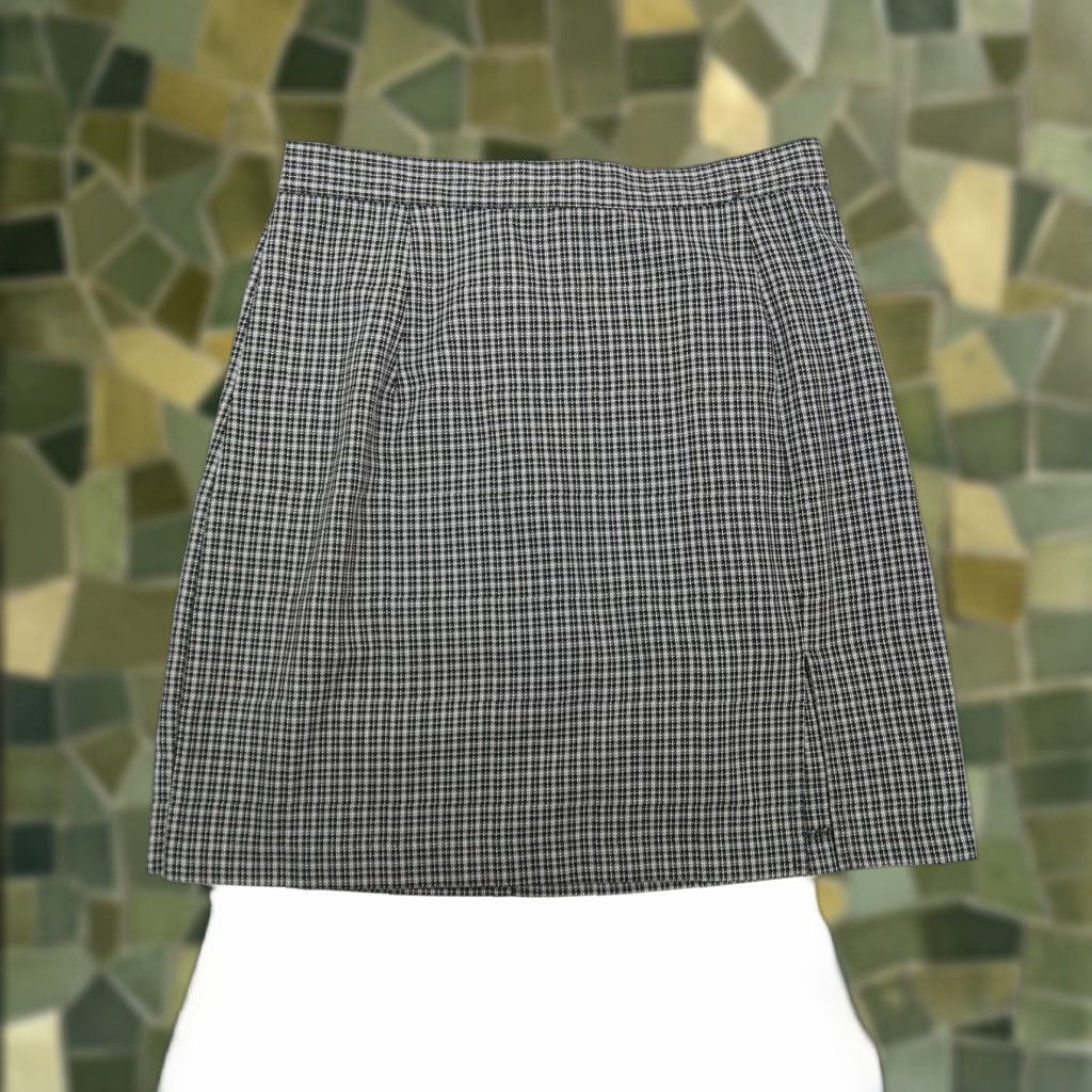 Samantha Sung VINTAGE Samantha Plaid Mini Skirt S Black White High-Waisted 90s Womens Girls Size 28" / US 6 / IT 42 - 1 Thumbnail