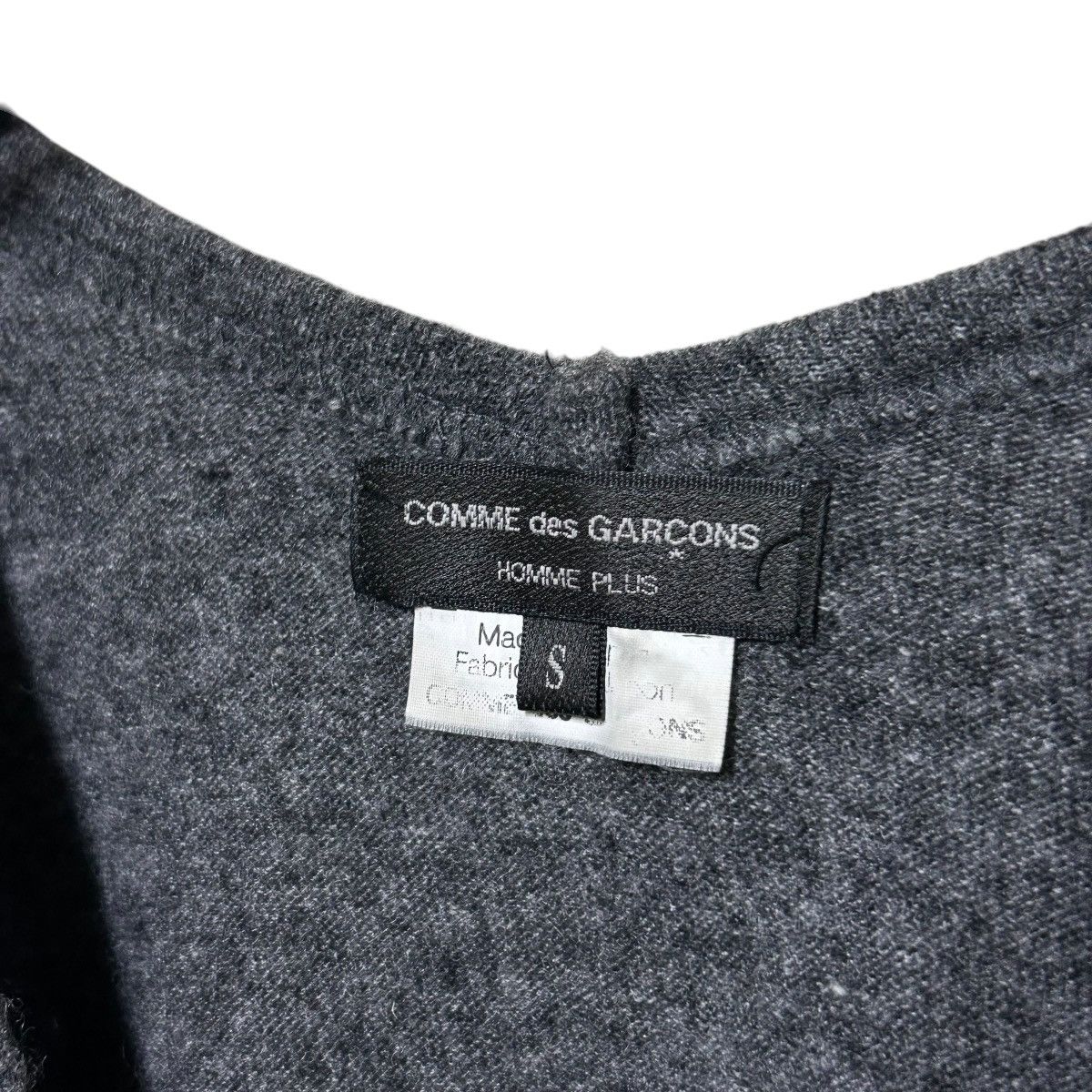 Comme des Garcons Homme Plus 712 00s Comme Des Garcons Homme Plus knit men archive Size US S / EU 44-46 / 1 - 5 Thumbnail