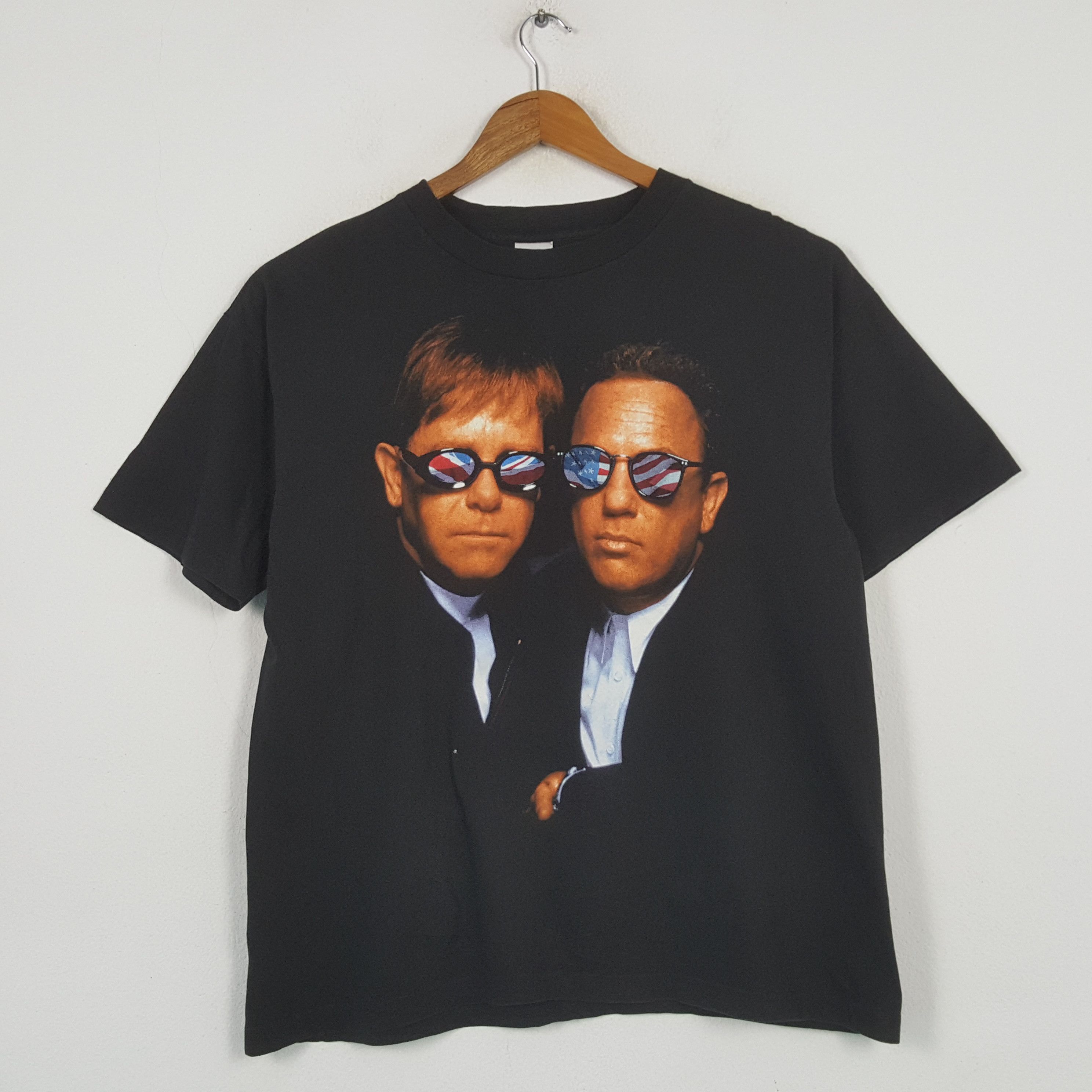 Vintage Billy Joey Eliton John US British Singer T-shirt 31