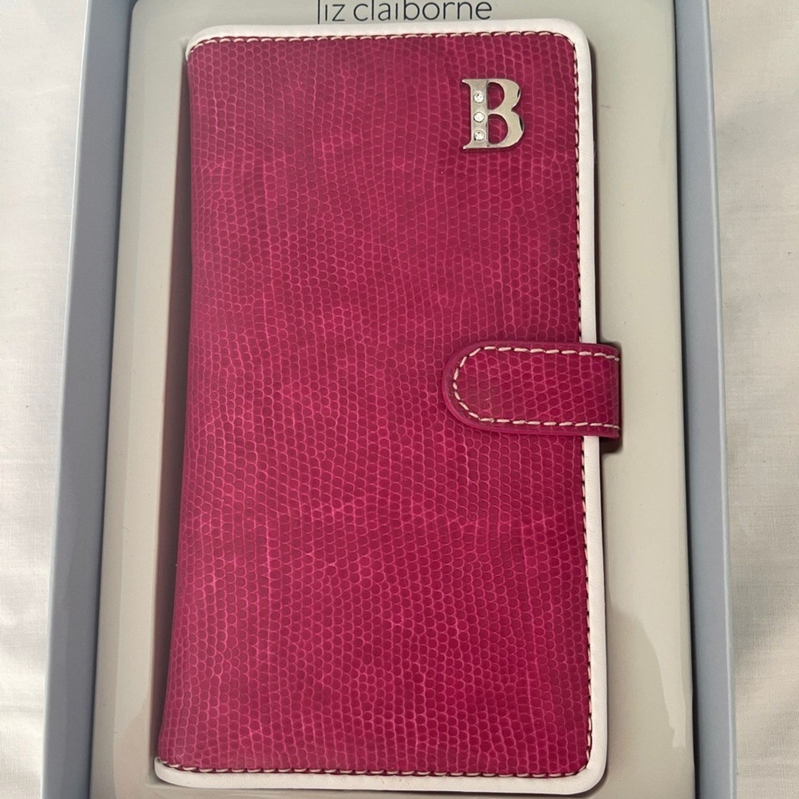 Liz Claiborne Liz Claiborne Pink Wallet organizer Case Size ONE SIZE - 1 Thumbnail