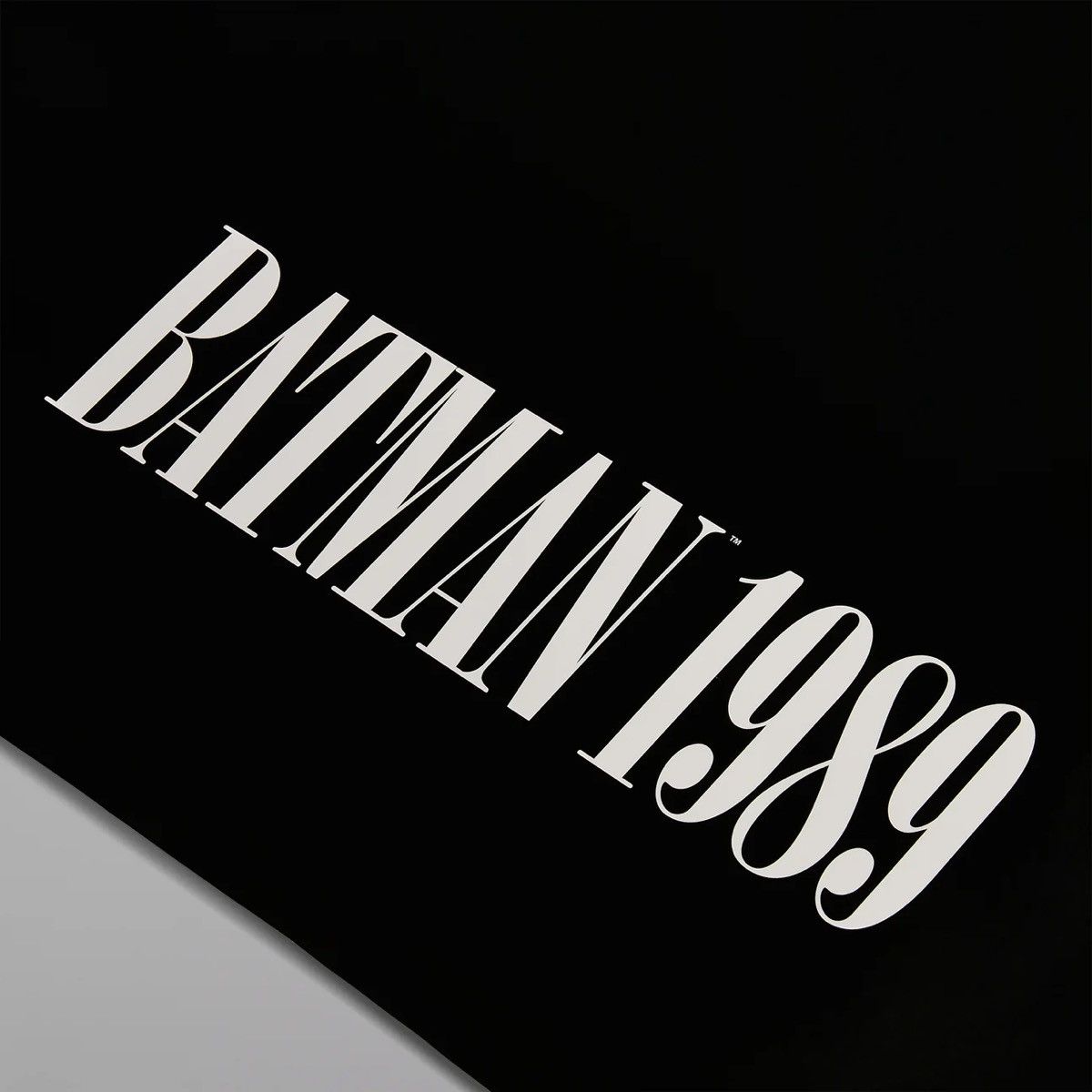 DC Comics × Kith × Ronnie Fieg Batman | Kith 1989 Poster Size ONE SIZE - 2 Thumbnail