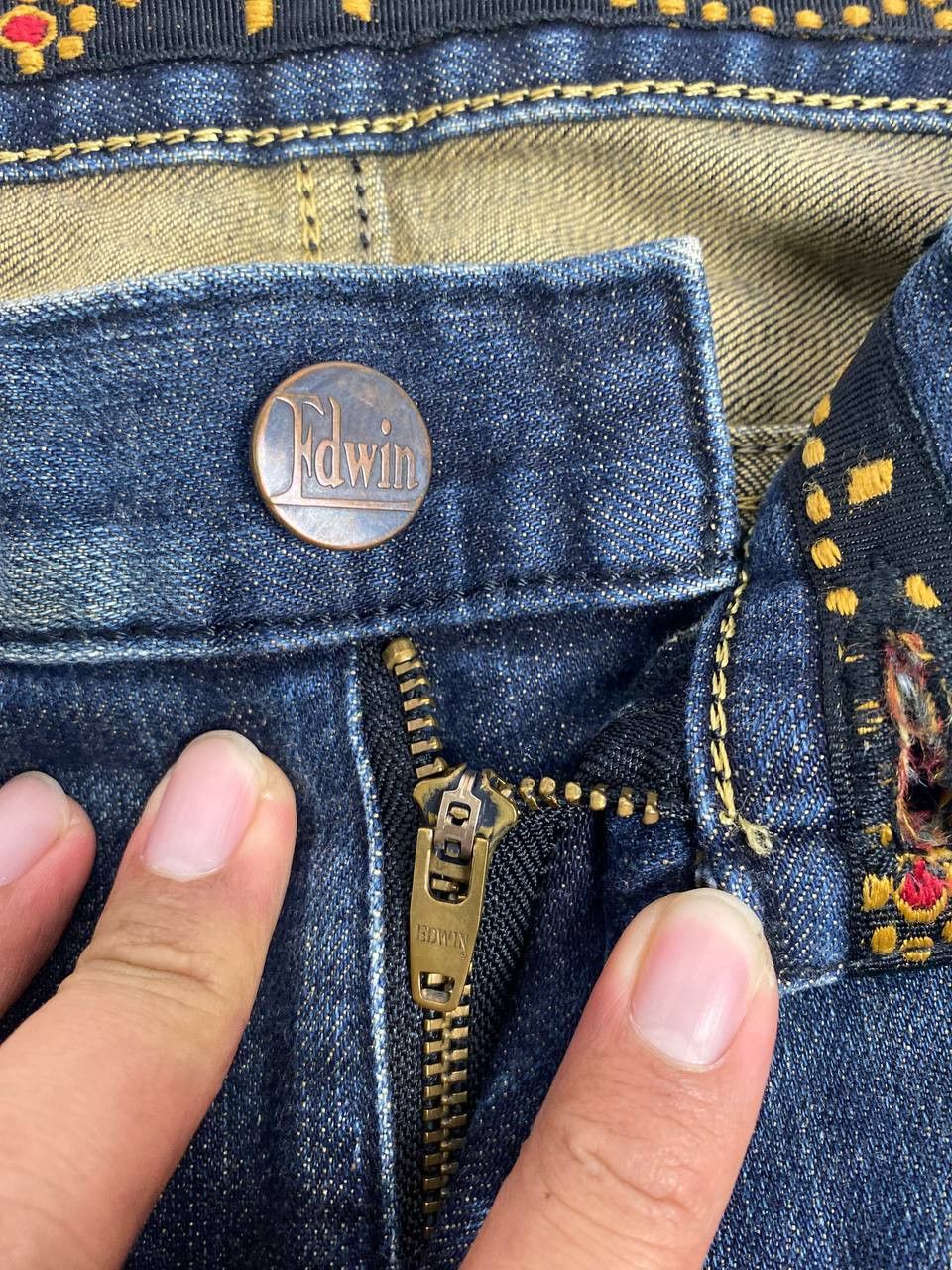 Edwin vintage edwin exclusive distressed denim nice rusty design Size US 36 / EU 52 - 11 Thumbnail