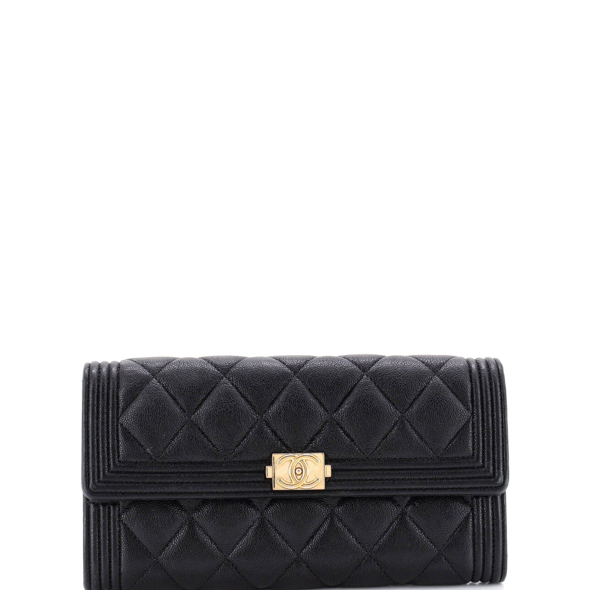 Chanel Boy Flap Wallet Size ONE SIZE - 1 Thumbnail