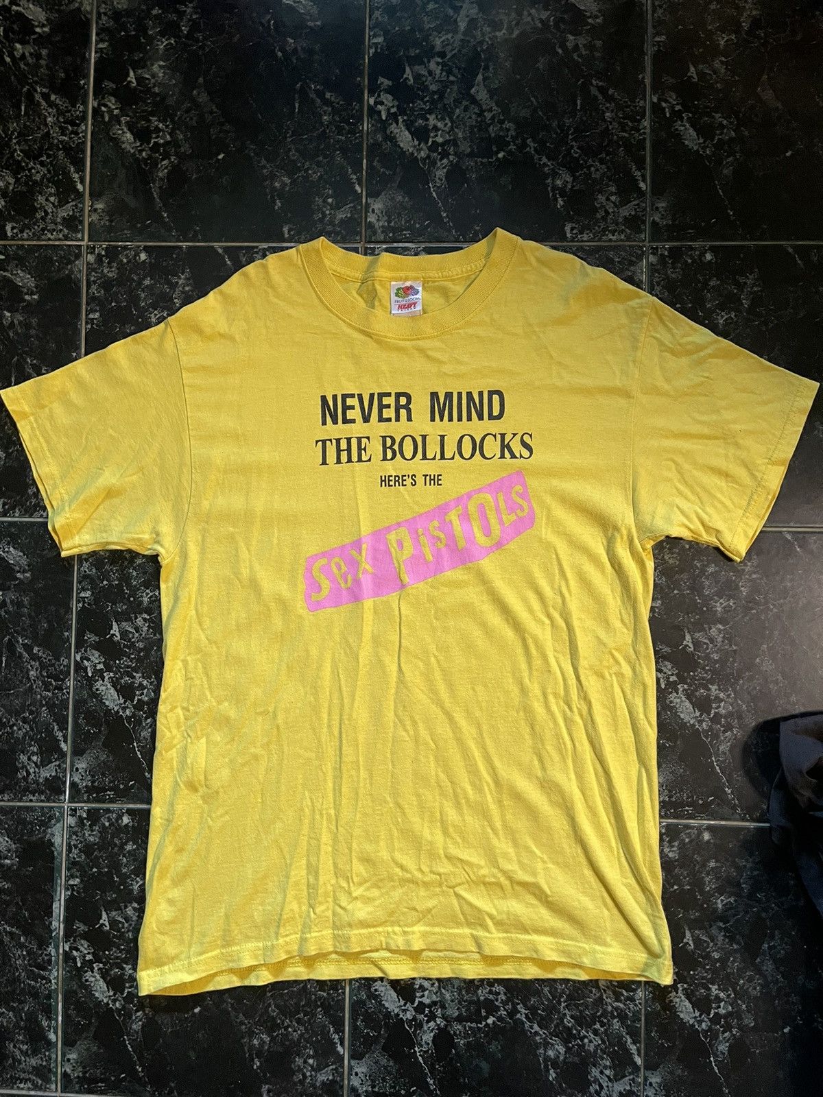 Vintage Vintage Sexpistols t shirt Nevermind The Bollock Size US L / EU 52-54 / 3 - 1 Thumbnail