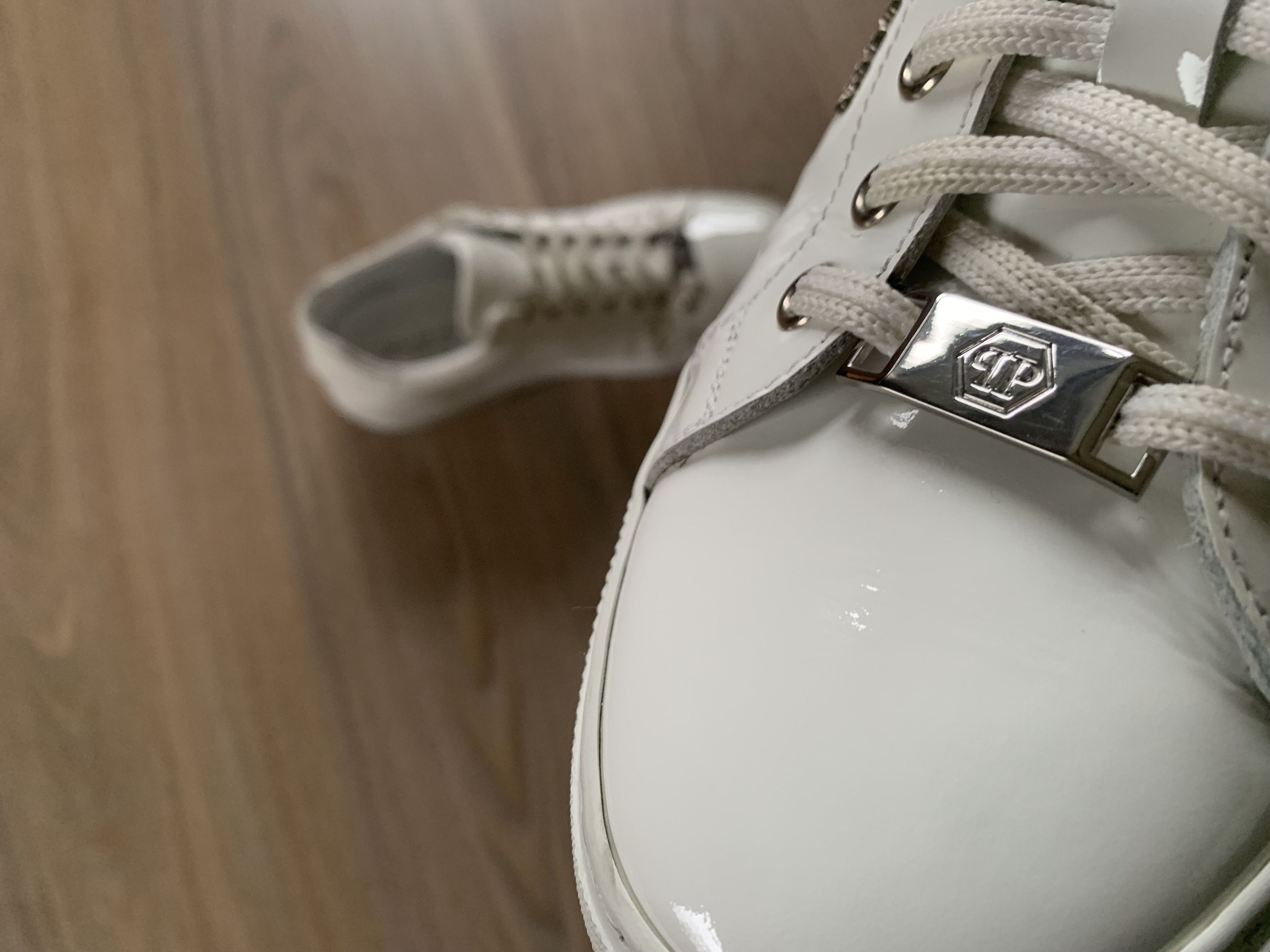 Philipp Plein Philipp Plein Patent White Leather Lo-Top Sneakers Size US 7.5 / EU 40-41 - 10 Thumbnail