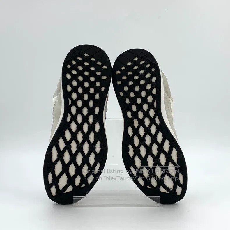 Chanel Chanel Gray and white colour-blocked logo logo laced casua Size US 8.5 / IT 38.5 - 5 Thumbnail