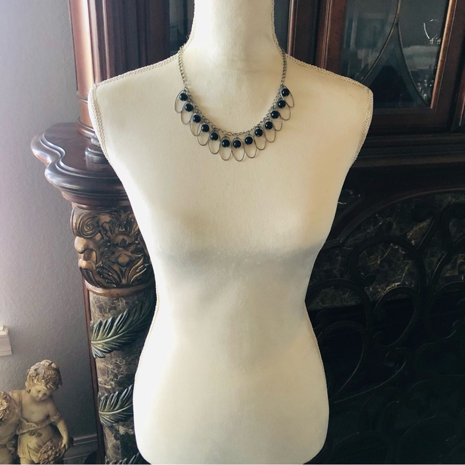 Jewelry Oval matte silver tone disc simulated black pearl necklace Size ONE SIZE - 6 Thumbnail