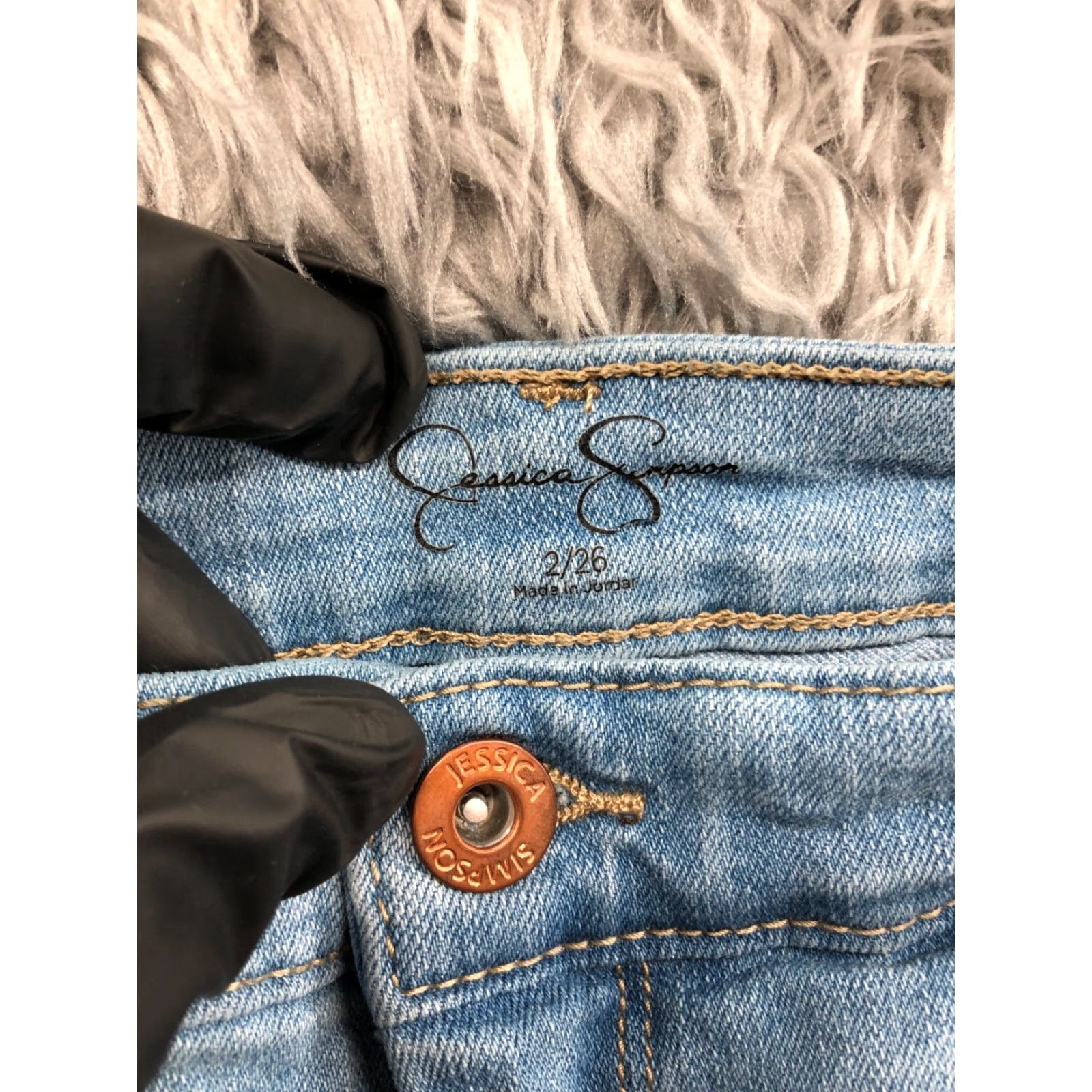 Jessica Simpson Jessica Simpson Boyfriend Shorts Womens Size 2 Mid Rise Medium Wash Blue Denim Cotton 5-Pocket Design Regular Women Slim Fit? Size 26" / US 2 / IT 38 - 6 Thumbnail