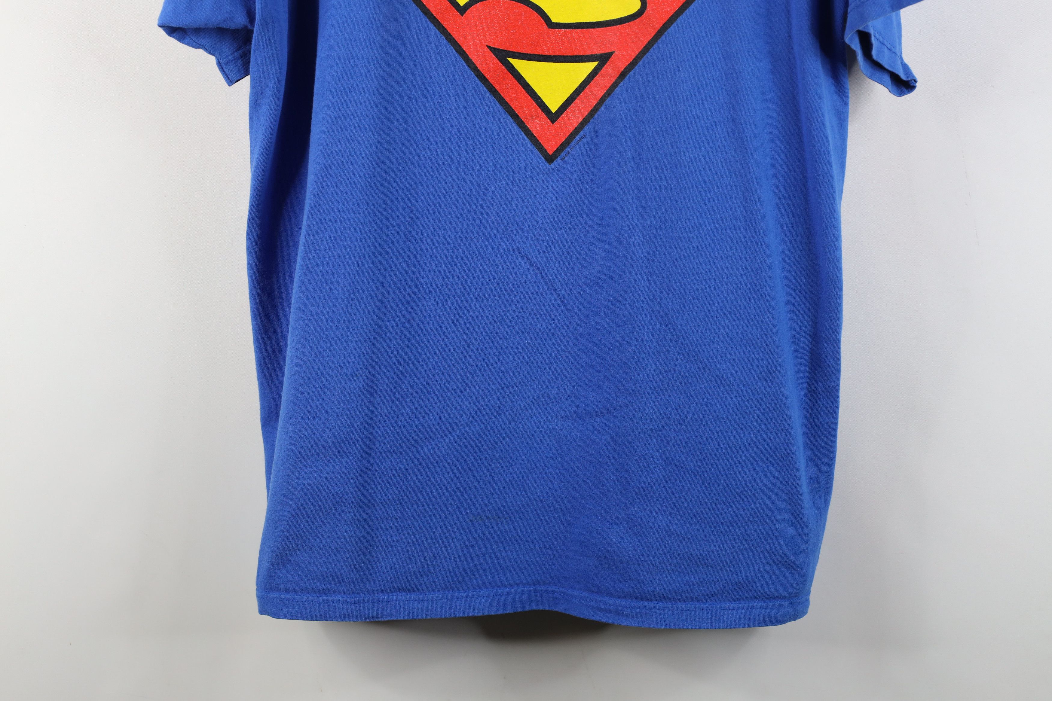 Vintage Vintage 90s DC Comics Superman Hero Short Sleeve T-Shirt Size US L / EU 52-54 / 3 - 3 Thumbnail