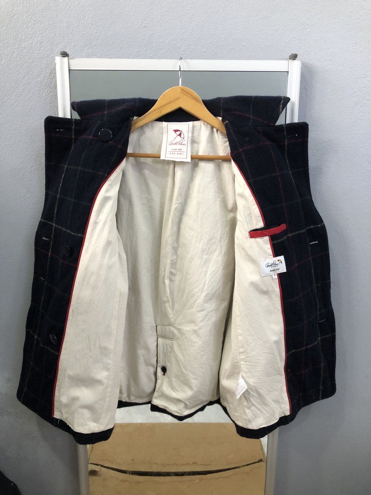 Japanese Brand Arnold Palmer Japan Wool Check Peacoat Women’s 90s Size S / US 4 / IT 40 - 8 Thumbnail