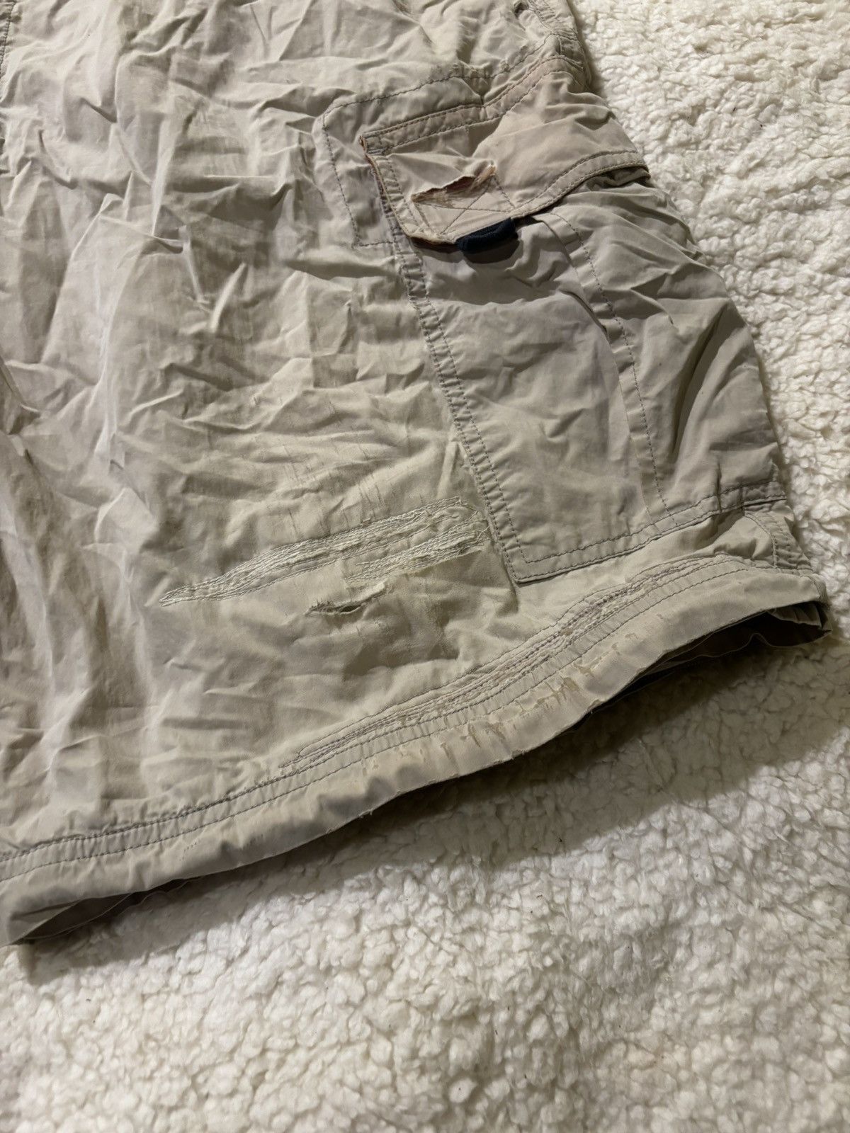 Abercrombie & Fitch Men’s vintage cargo shorts2226 Size US 33 - 5 Thumbnail