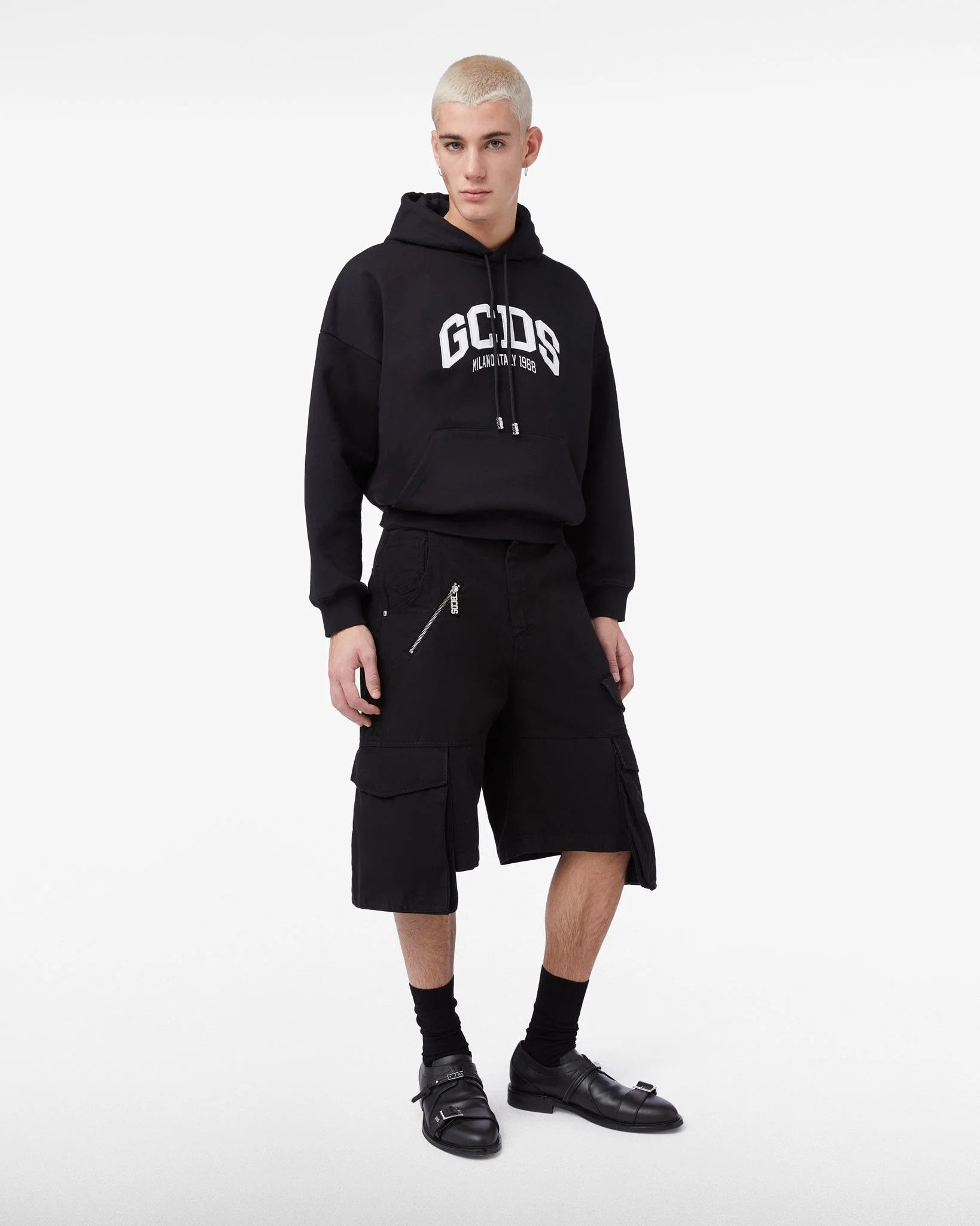 GCDS gcds ultracargo shorts Size US 34 / EU 50 - 2 Thumbnail