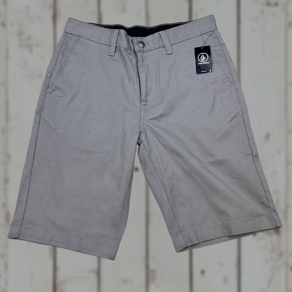 Volcom Volcom Shorts Mens 29 Gray Chino Casual Stretch Flat Front NWT A09117V3 Size US 29 - 1 Thumbnail