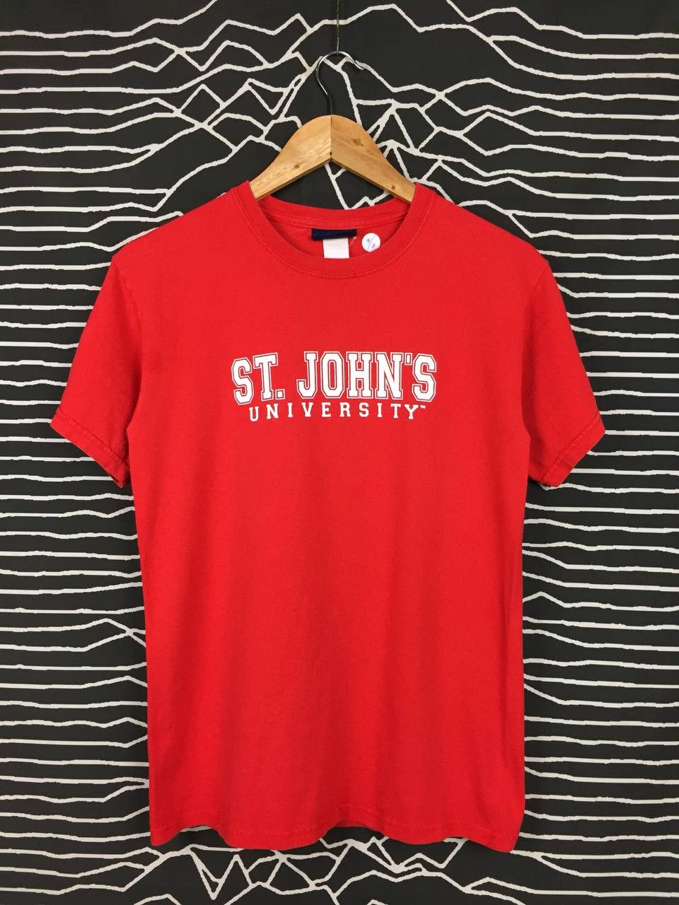 Vintage MV Sport St.John's University Spell Out Tee Size US S / EU 44-46 / 1 - 2 Thumbnail