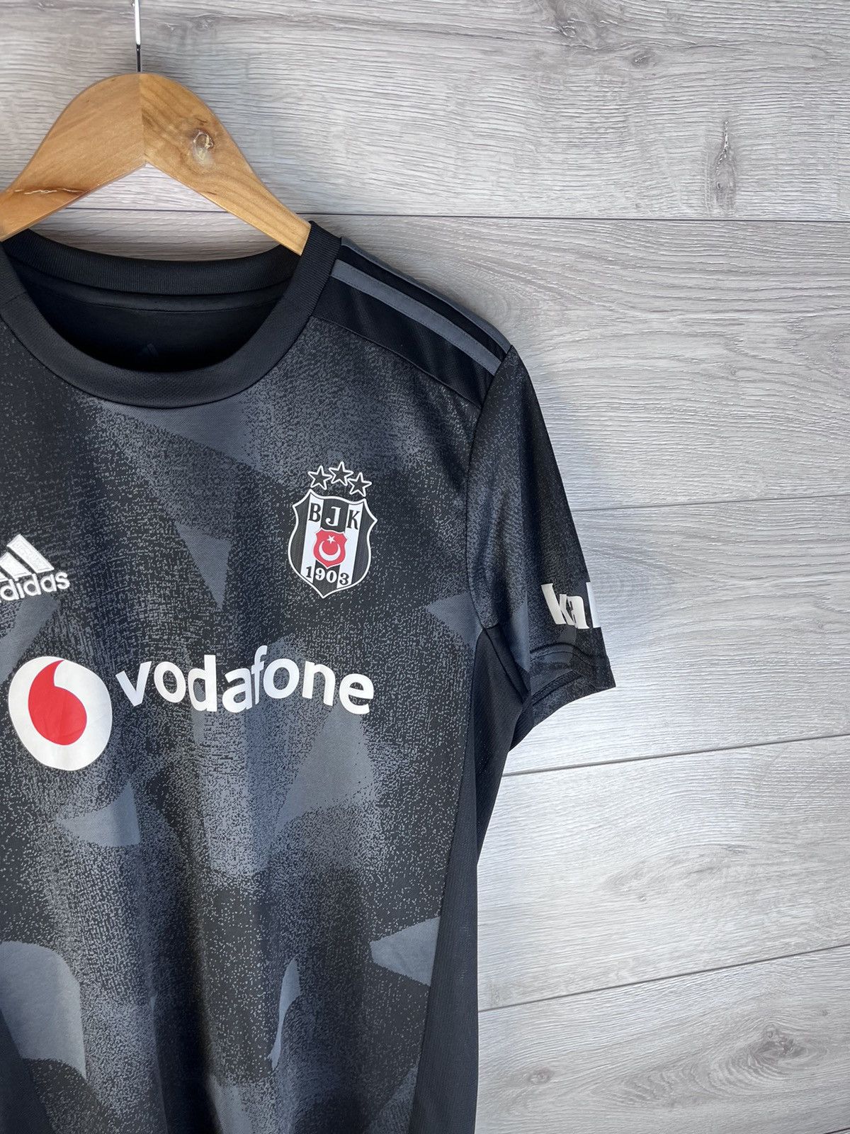 Adidas Men’s soccer jersey Adidas Fc Besiktas 19/20s size m Size US M / EU 48-50 / 2 - 2 Thumbnail