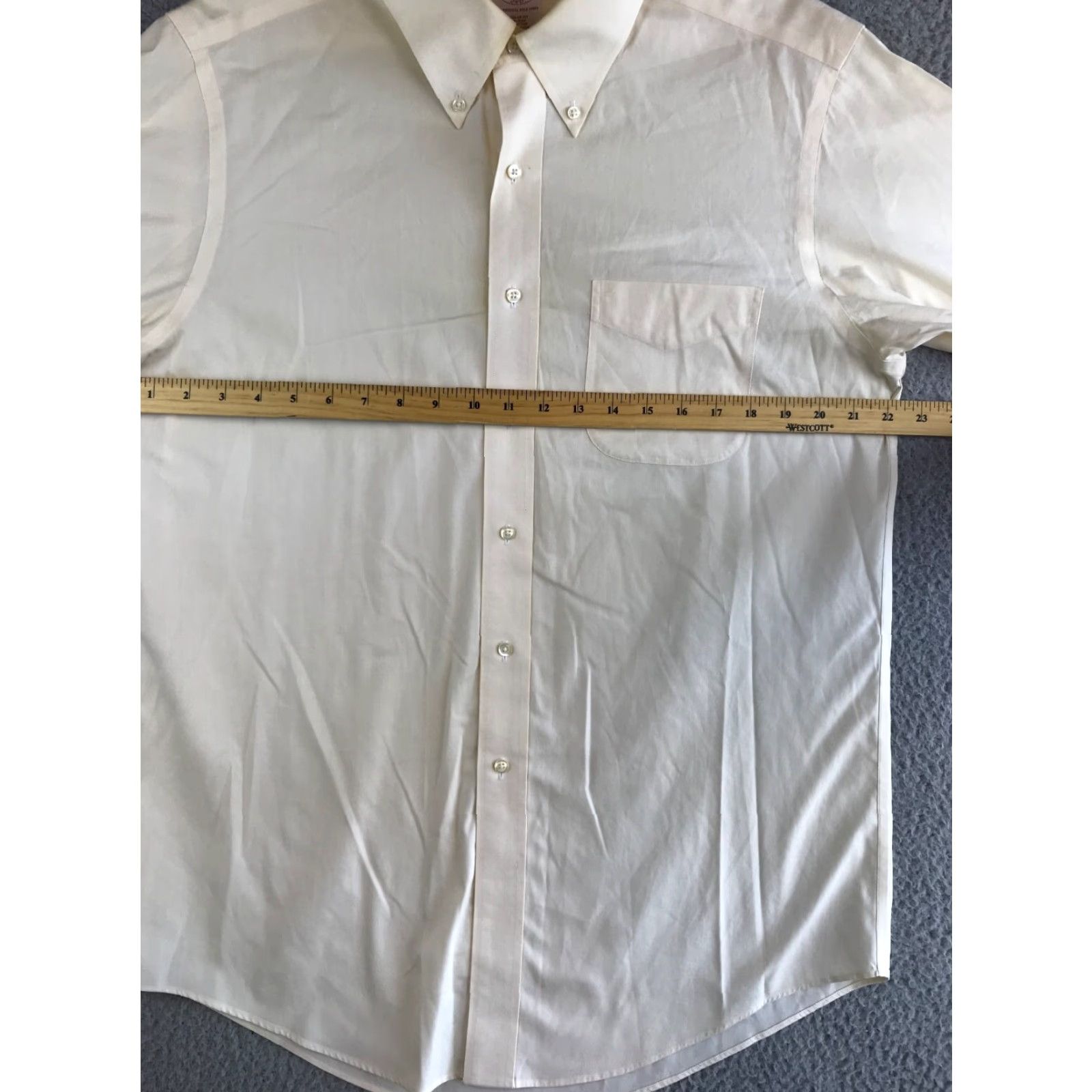 Brooks Brothers Brooks Brothers Shirt Mens 15.5 2/3 Pale Yellow Button-Down Long Sleeve Business Shirt Size US L / EU 52-54 / 3 - 2 Thumbnail