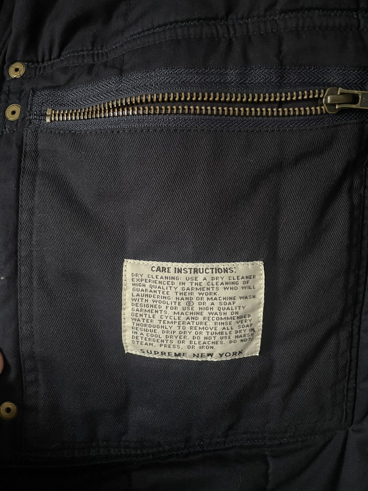 2010 supreme insulated work jacket XL