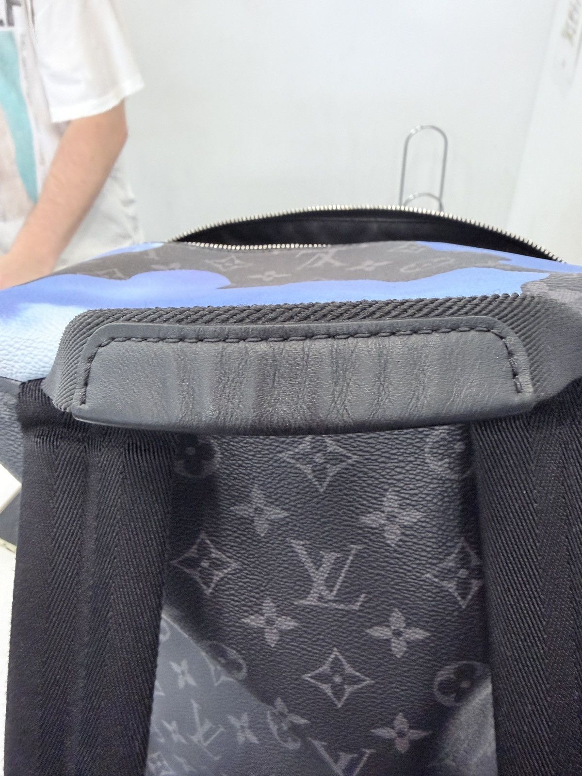 Louis Vuitton Louis Vuitton Discovery Sunrise Monogram Backpack Size ONE SIZE - 8 Thumbnail