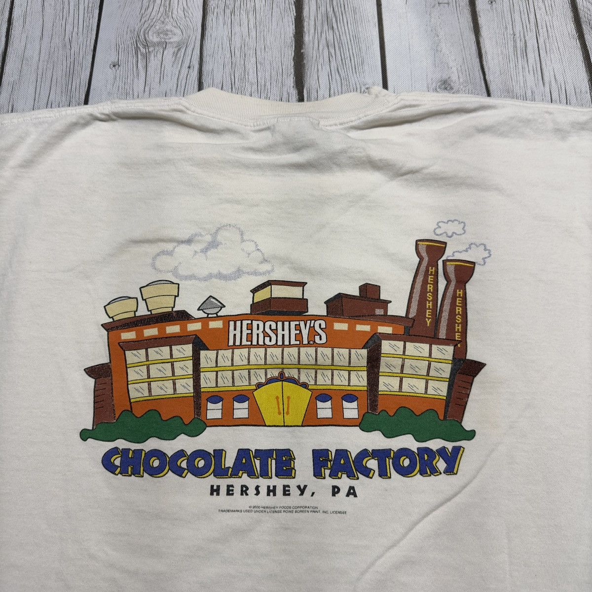 Jerzees × Vintage Vintage Hershey’s Chocolate Factory tee Size US XXL / EU 58 / 5 - 3 Thumbnail