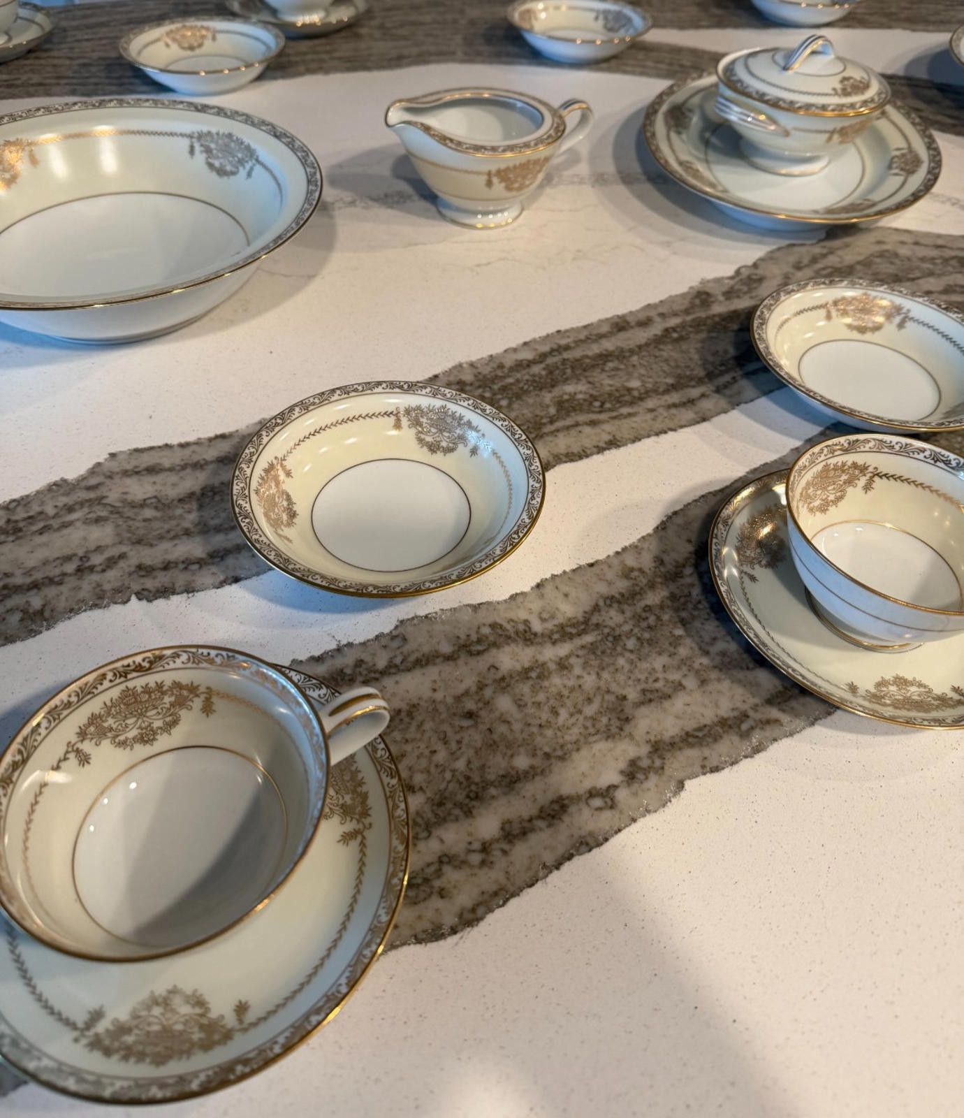 Other Vintage Noritake Bancroft 5481 38-Piece China Set Gold Trim Size ONE SIZE - 9 Thumbnail
