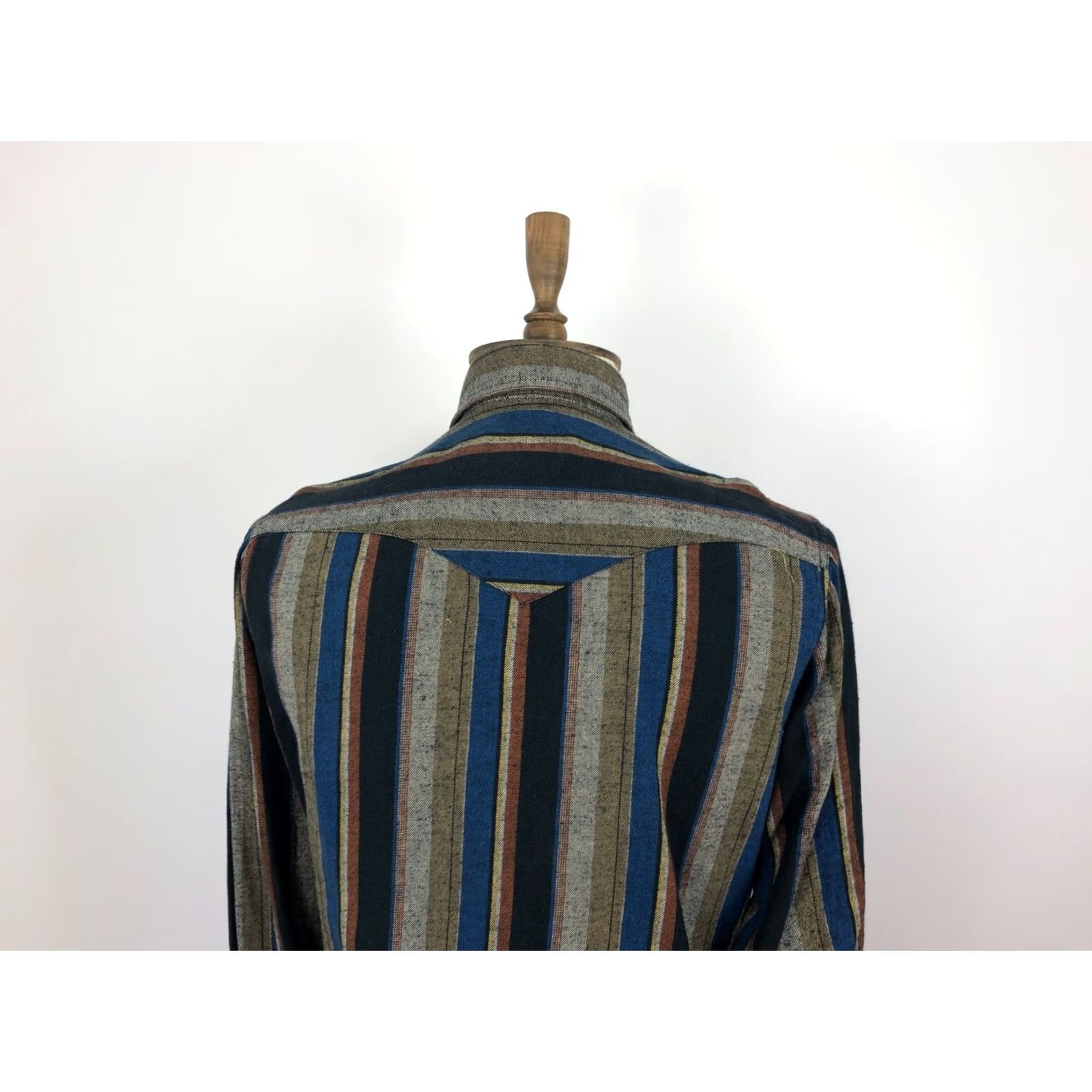 Wrangler Wrangler Multicolor Strip(ed) Cotton Western Shirt Mens M Button-Up Casual Snap Flap Chest Pockets 21.7" Chest 74cm Length Size US M / EU 48-50 / 2 - 5 Thumbnail