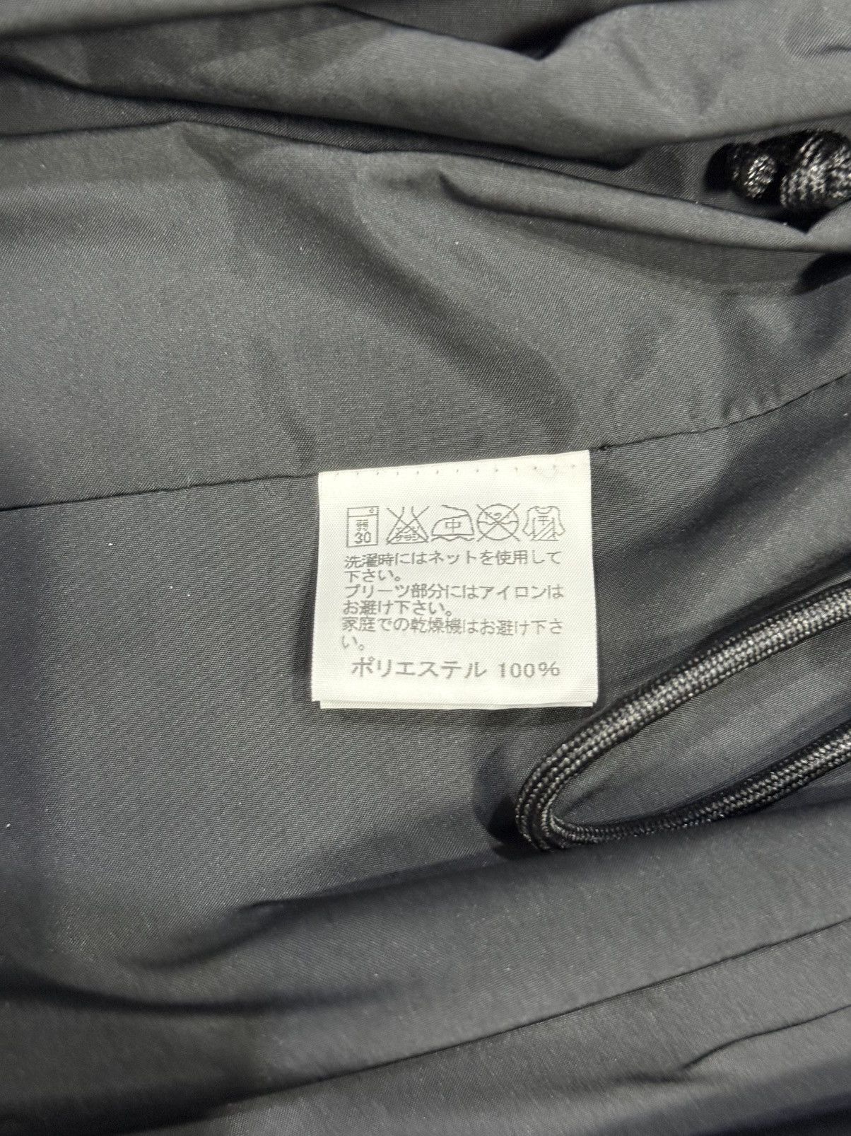 Issey Miyake 2000 Issei Miyake shirring nylon 2 button jacket Size US L / EU 52-54 / 3 - 6 Thumbnail