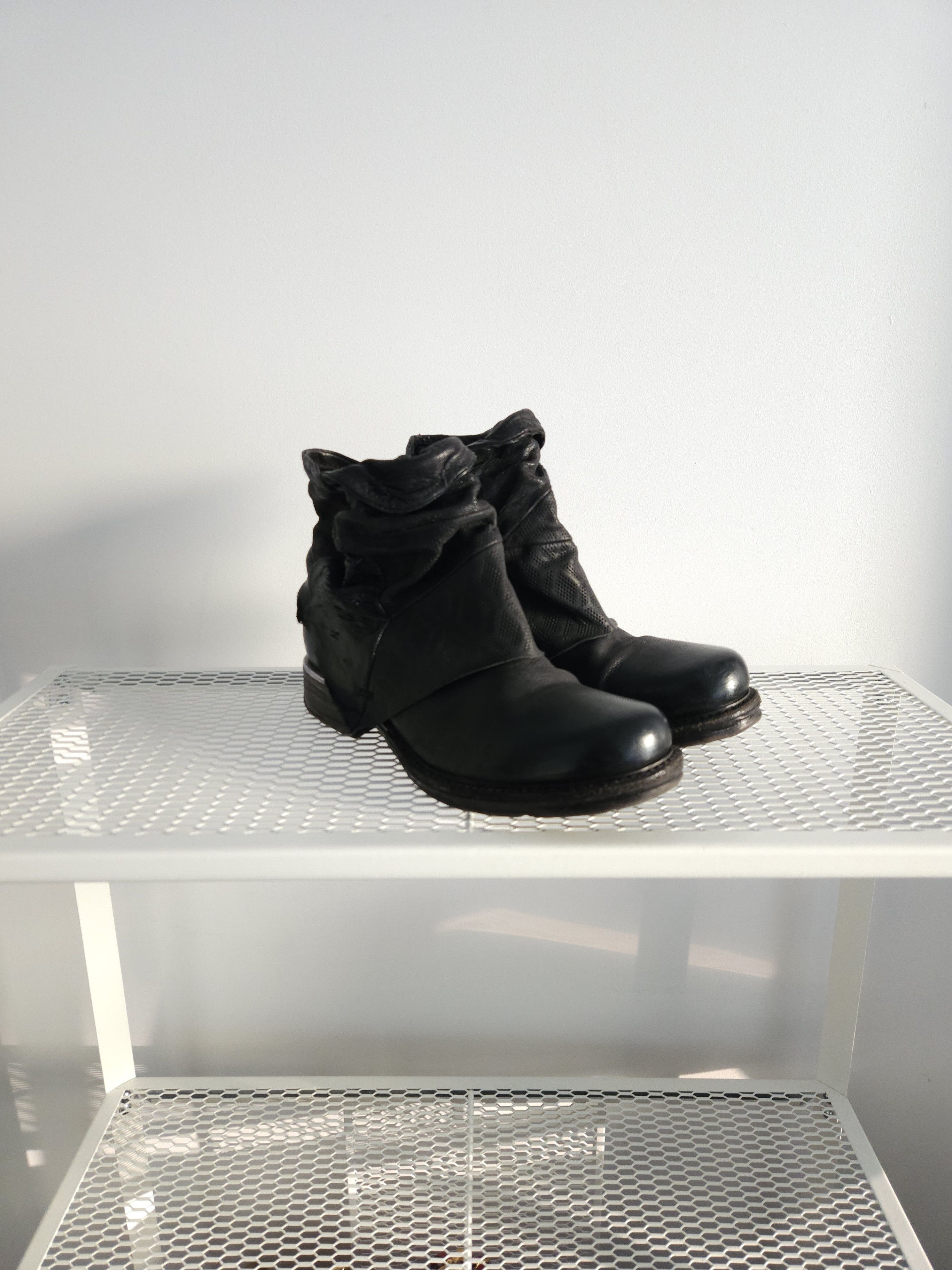 A.S.98 Archive AS98 black layered leather side zip ankle boots Size US 7 / IT 37 - 4 Thumbnail