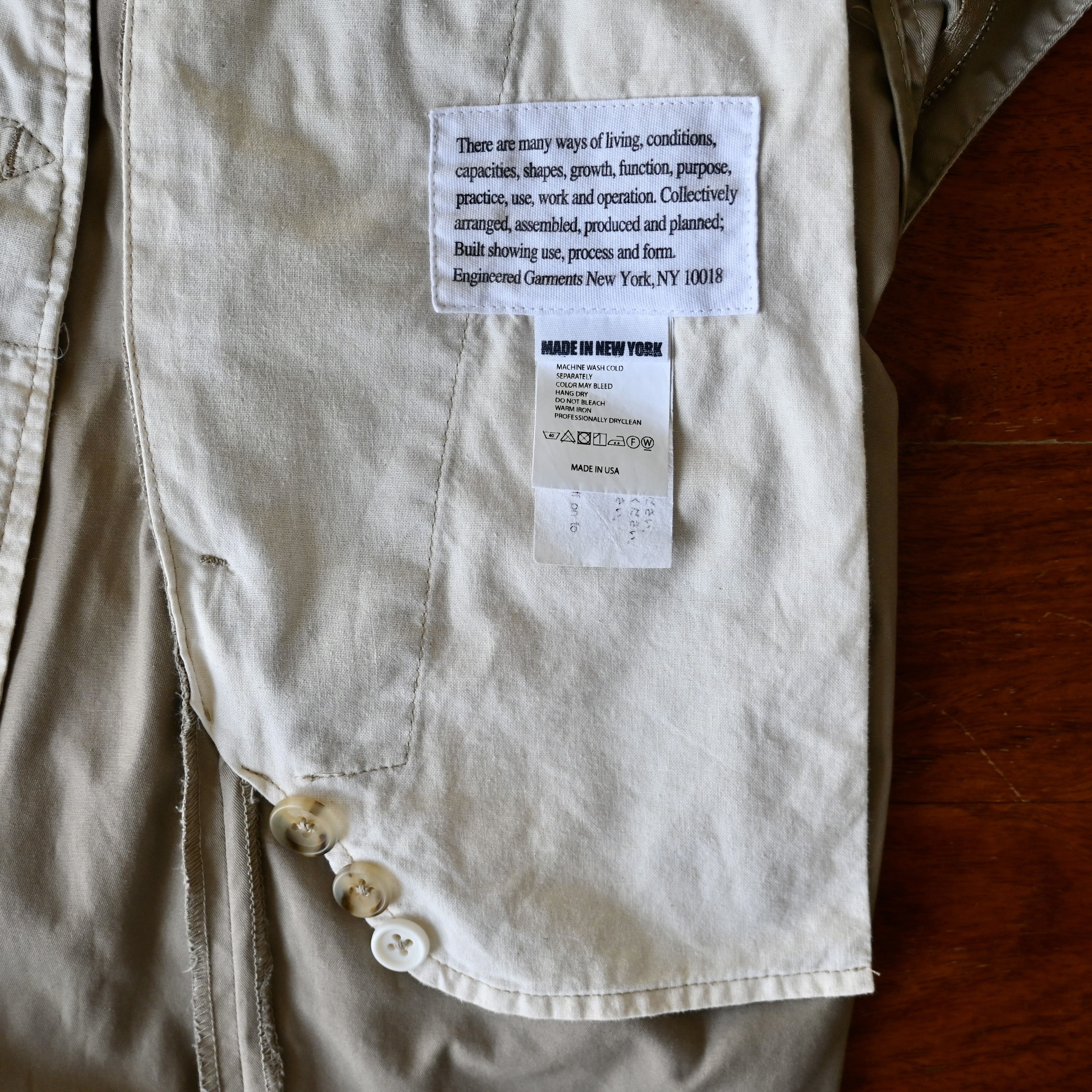 Engineered Garments Engineered Garments buckled back plus-four 3/4 twill shorts Size US 32 / EU 48 - 15 Thumbnail