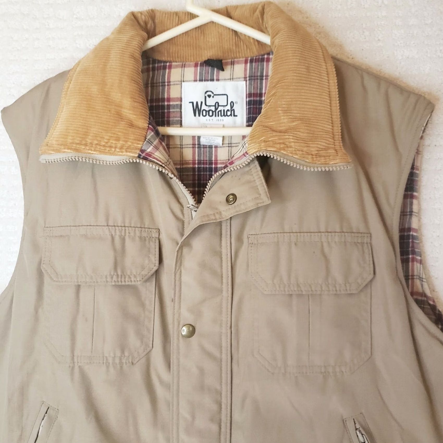 Vintage Vintage 70s Woolrich Mens XL Cowboy Ranch Farm Puffer Trucker Vest Softshell Corduroy Size US XL / EU 56 / 4 - 3 Thumbnail
