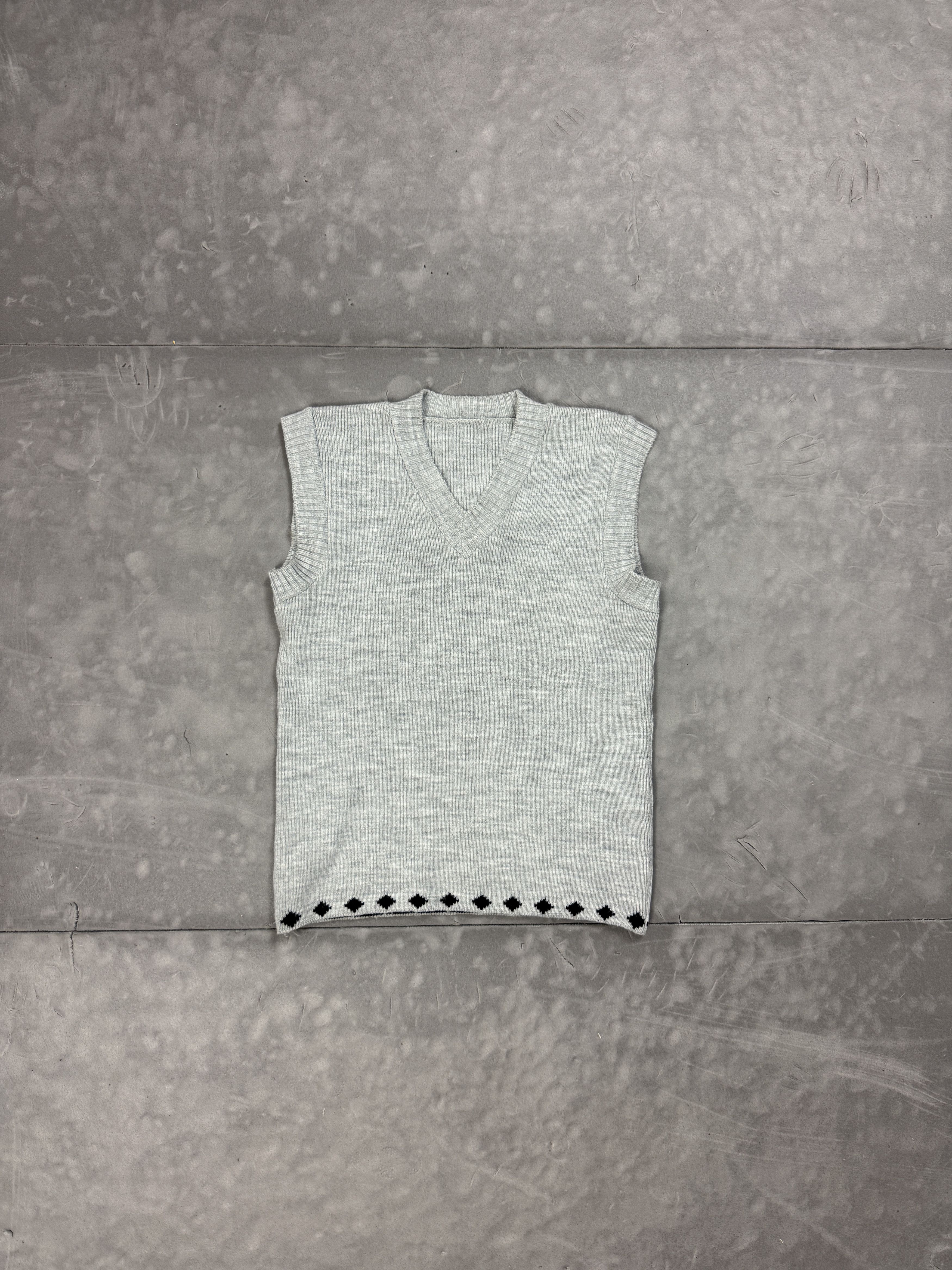 Vintage 90s Aesthetic Gray Sweater Vest Vintage S/M coquette y2k Size M / US 6-8 / IT 42-44 - 1 Thumbnail