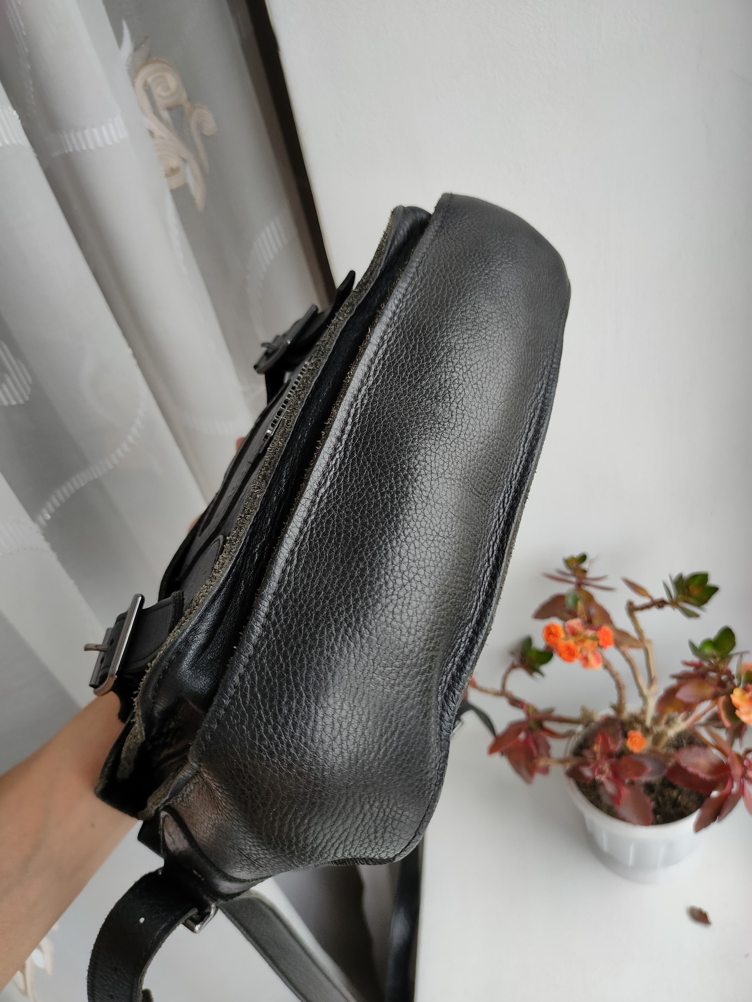 Dr. Martens 🔥Dr. Martens Vintage Leather Shoulder Bag Messenger Size ONE SIZE - 5 Thumbnail