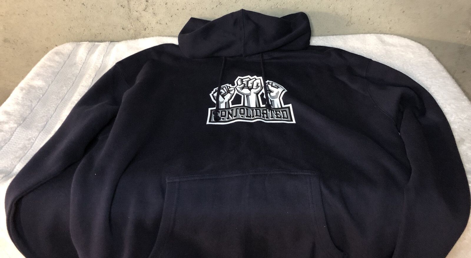 Other Vintage Consolidated Skateboard Hoodie Navy Sz XL Three Fist Size US XL / EU 56 / 4 - 1 Thumbnail