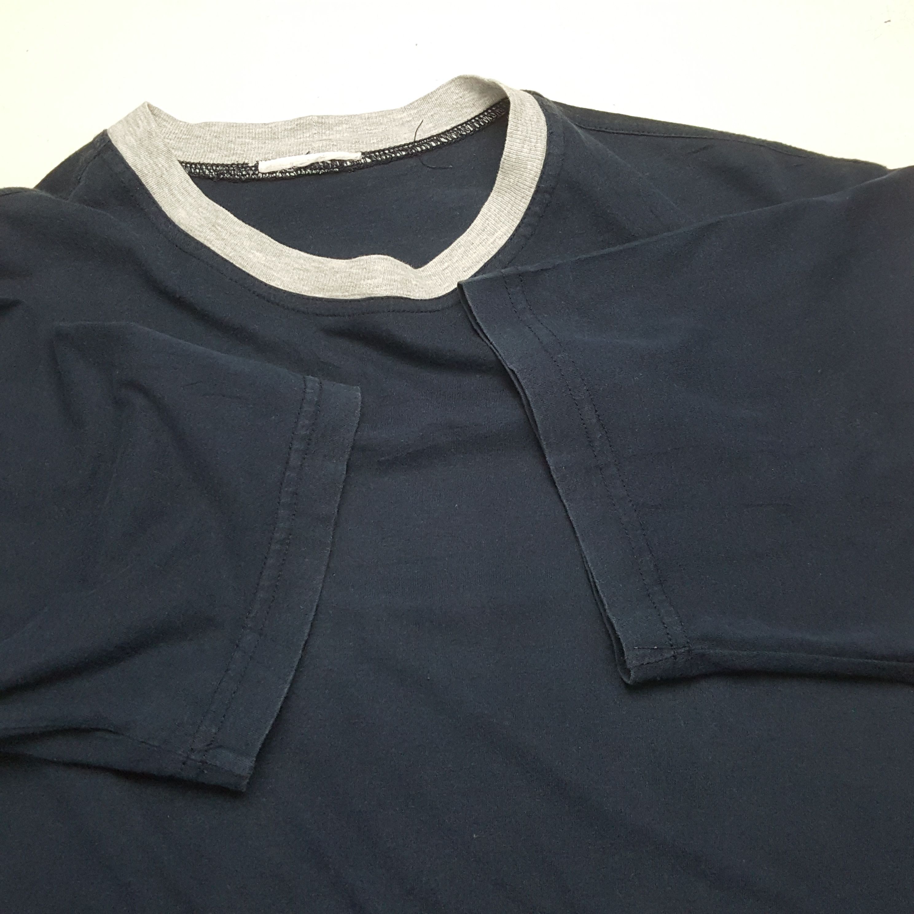 Vintage × Yves Saint Laurent Vintage YVES SAINT LAURENT Italian Fashion Brand T-Shirts Size US M / EU 48-50 / 2 - 7 Thumbnail