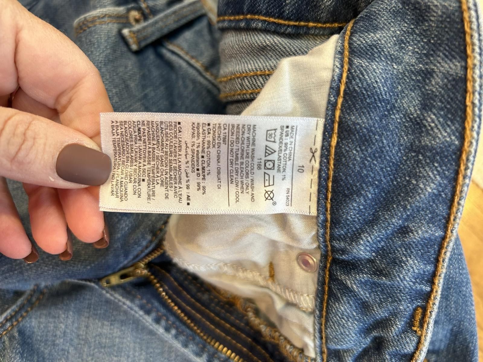 Old Navy Old Navy Power Straight High Rise Jeans Size 32" / US 10 / IT 46 - 4 Thumbnail