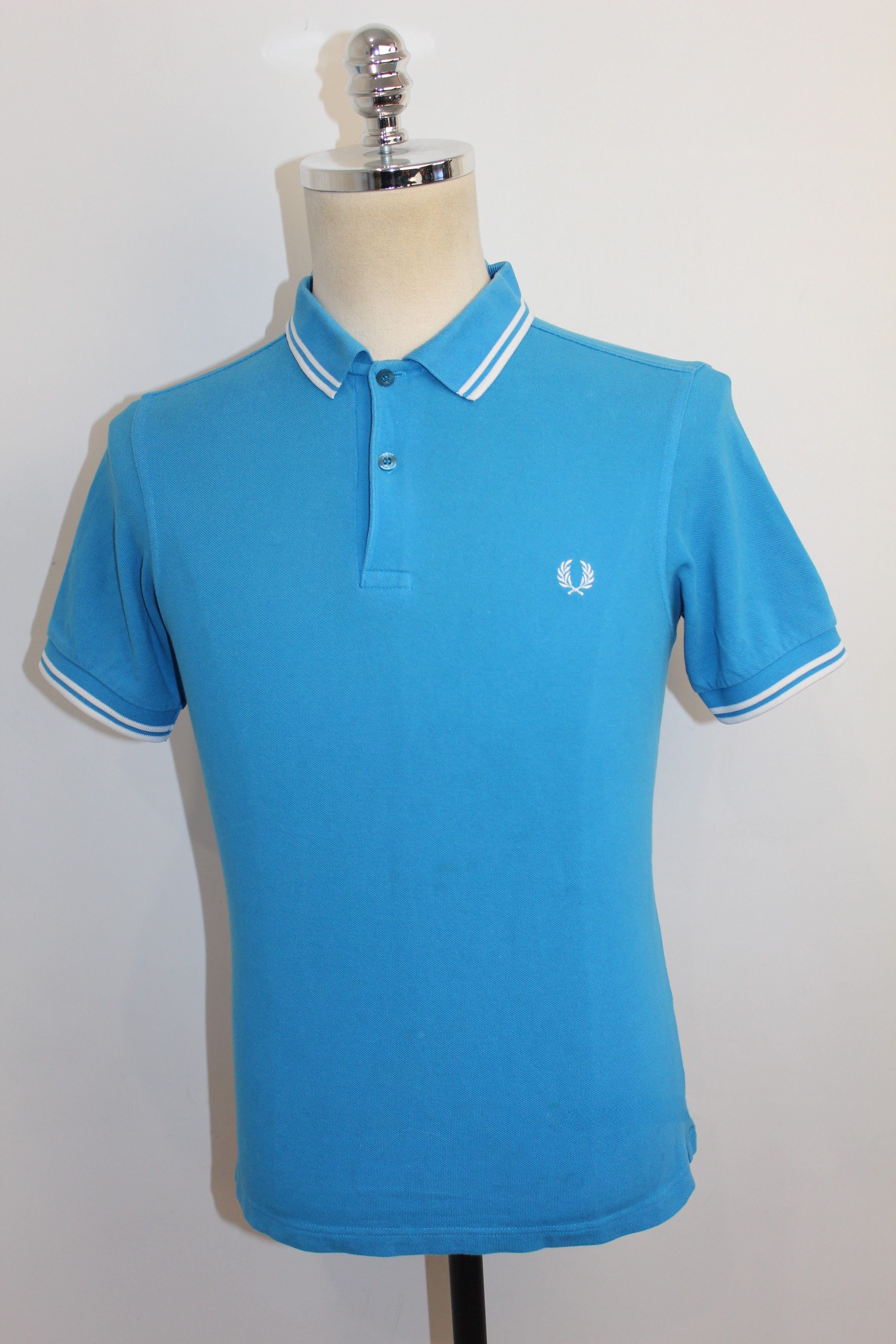 FRED PERRY - Man - Blue - Polo Shirt