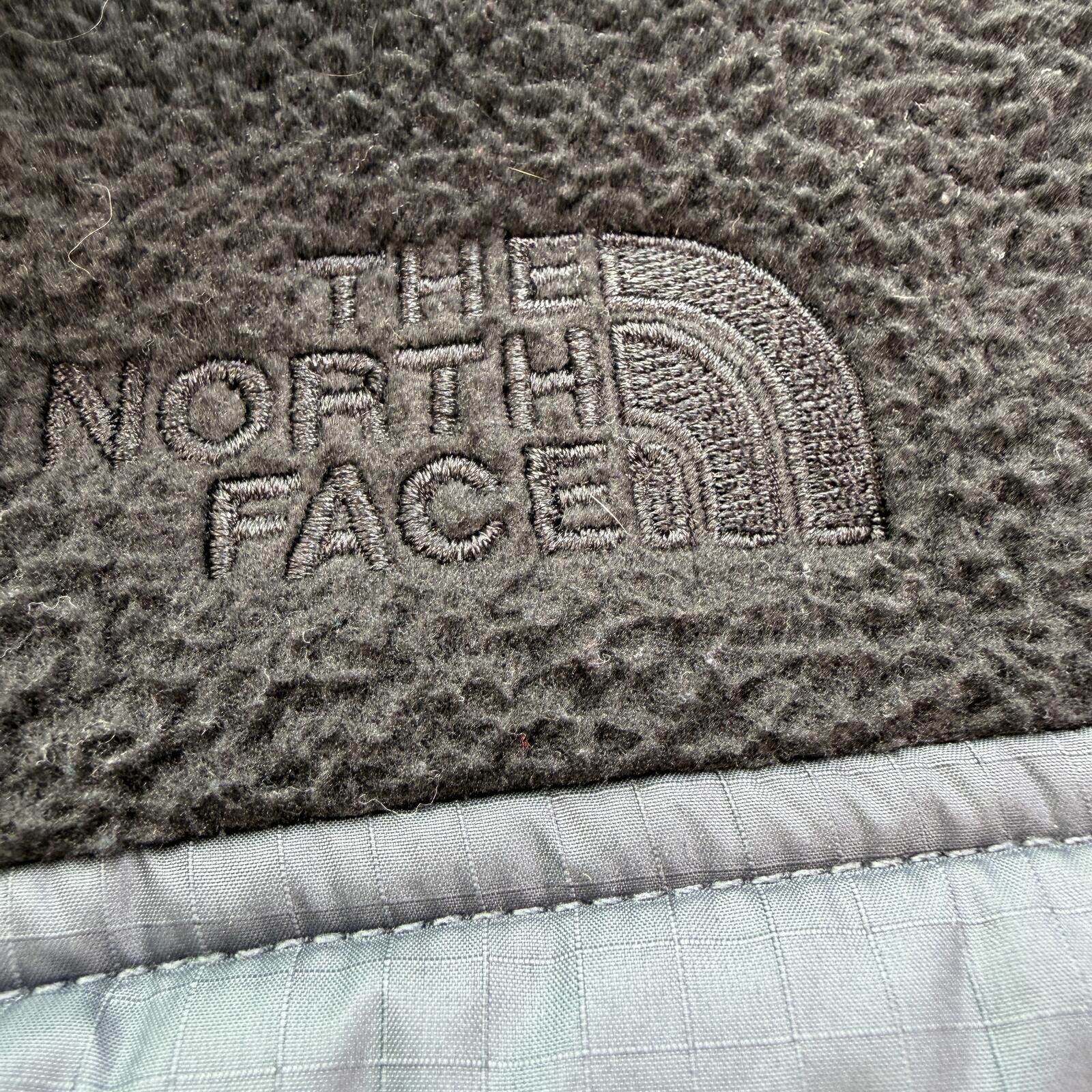 The North Face The North Face Black Quilted Sherpa Fleece Jacket Mens L Size US L / EU 52-54 / 3 - 7 Thumbnail