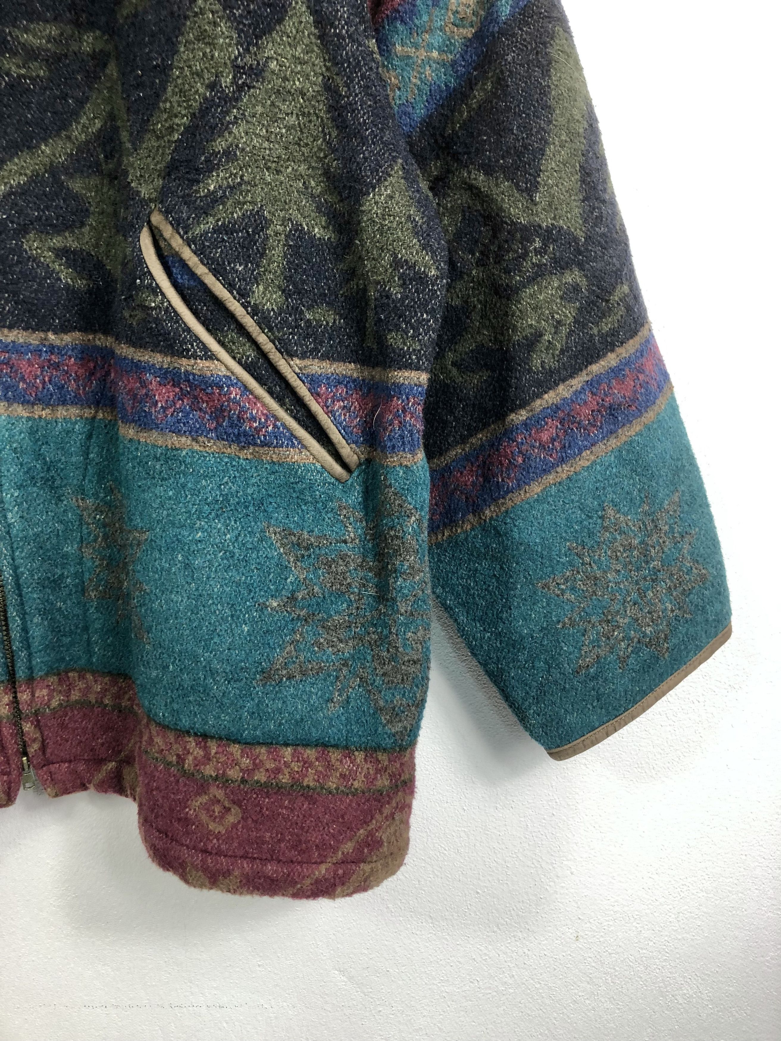 L.L. Bean Vintage L.L. Bean Ski Navajo Aztec Hooded Wool Jacket Winter Size US L / EU 52-54 / 3 - 6 Thumbnail