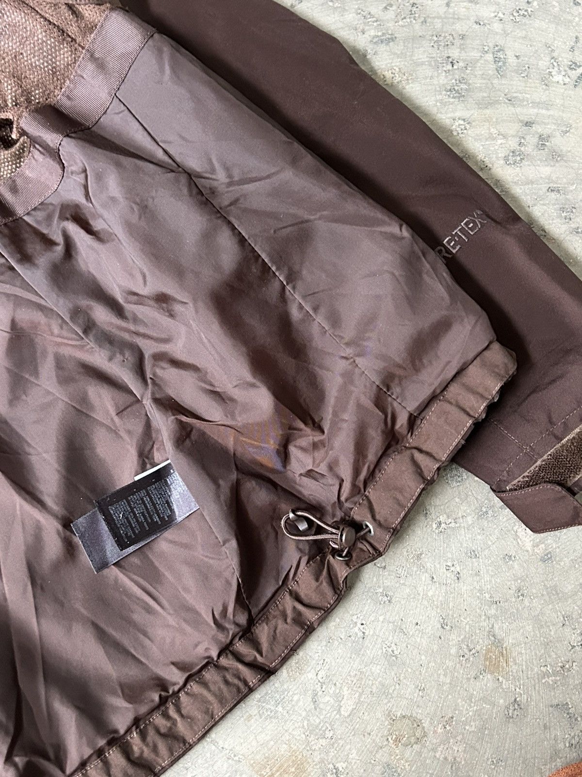 Goretex Vintage 90s The North Face Goretex Jacket TNF Brown Size S / US 4 / IT 40 - 14 Thumbnail