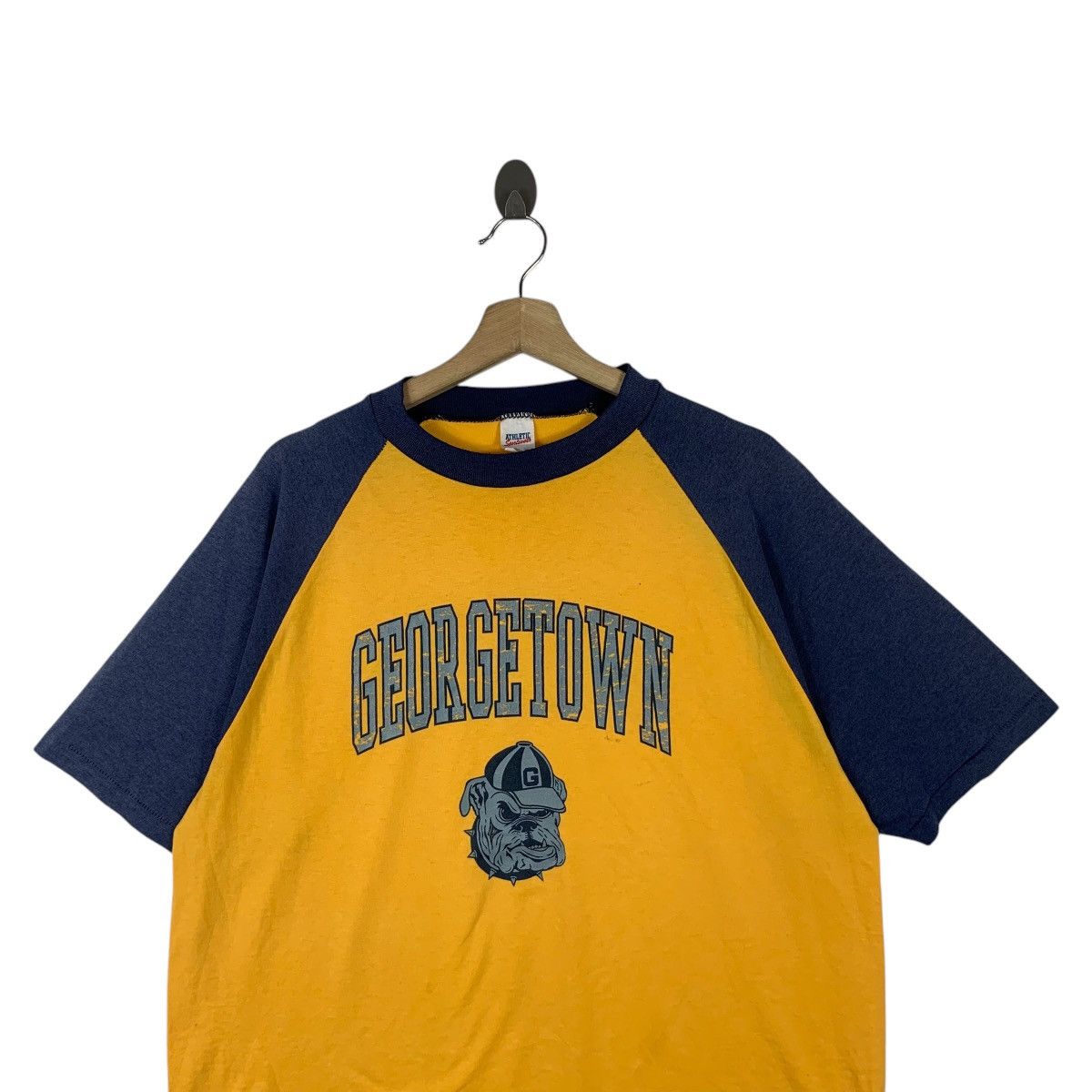 Vintage Vintage GEORGETOWN HOYAS BASKETBALL NCAA Tee Shirt Top Size US L / EU 52-54 / 3 - 2 Thumbnail