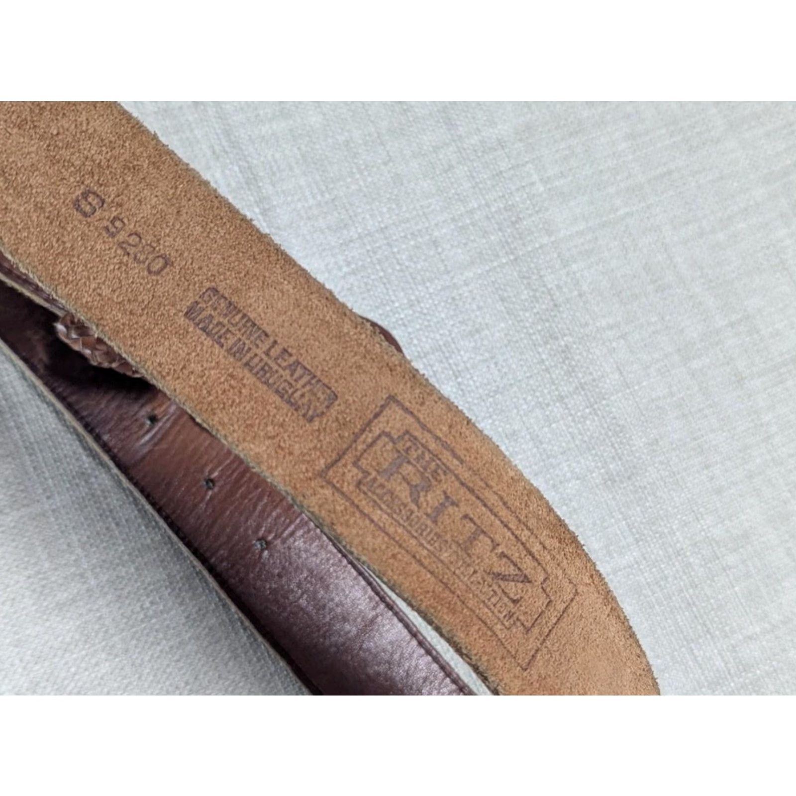 Vintage VINTAGE The Ritz belt Women S 26 Brown Full Grain cowhide leather 1-1/2" wide 1990s Featuring 33" belt length Size ONE SIZE - 5 Thumbnail