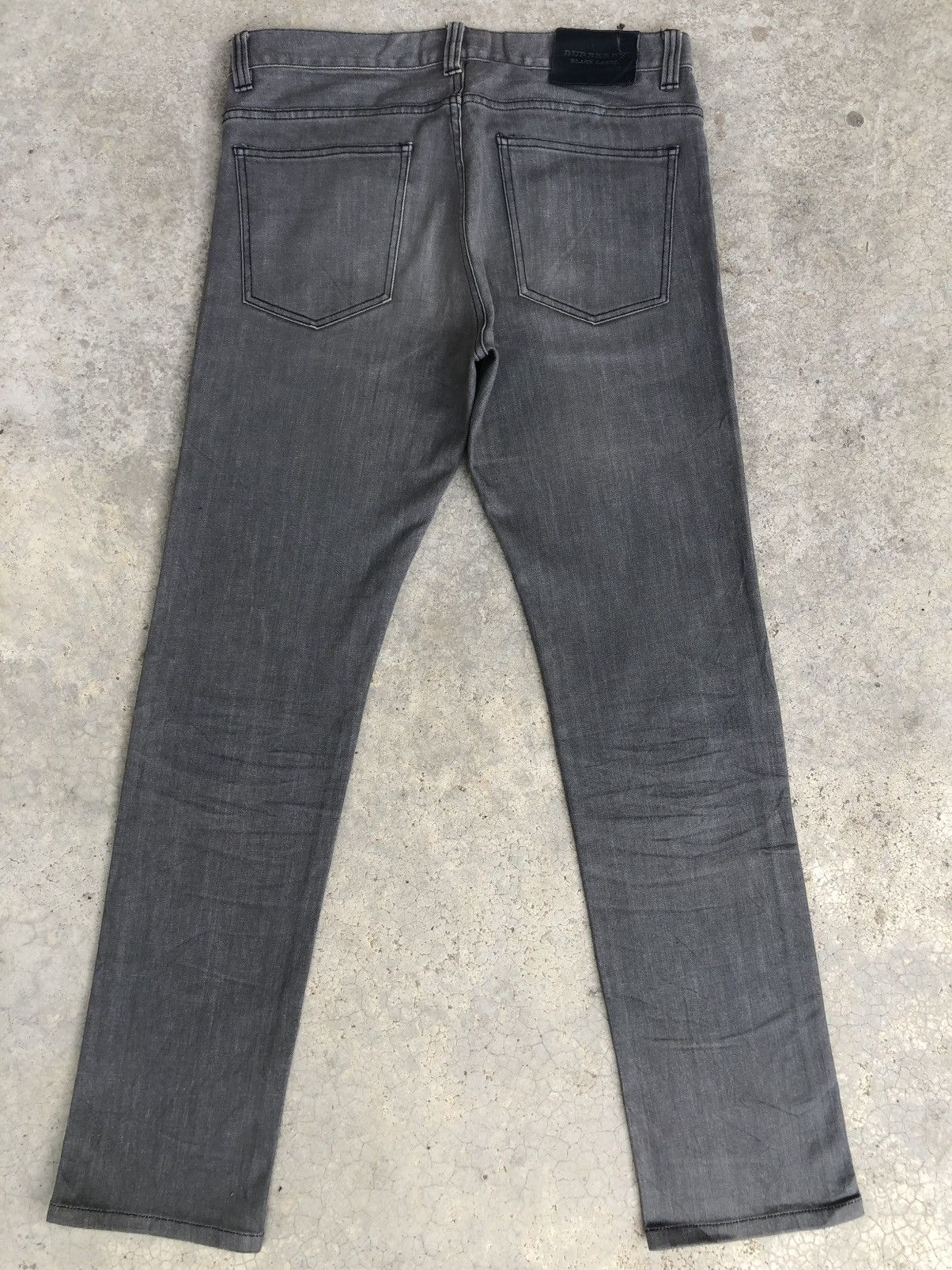 Burberry Burberry Black Label Distressed Slim Jeans Size US 33 - 2 Thumbnail
