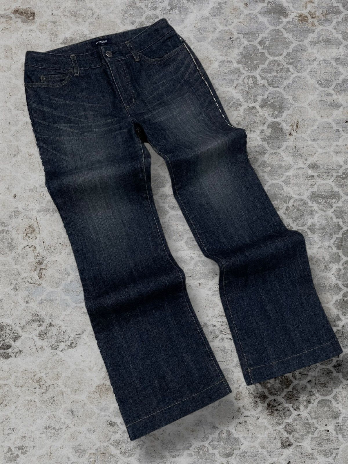 Burberry Vintage 1990s Authentic Designer Burberry London Flared Size US 28 / EU 44 - 2 Thumbnail