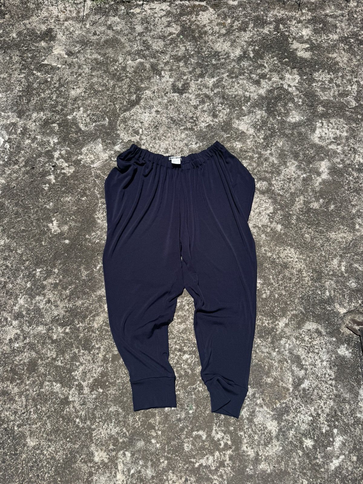 Issey Miyake ISSEY MIYAKE Saruel Pants Size US 32 / EU 48 - 2 Thumbnail