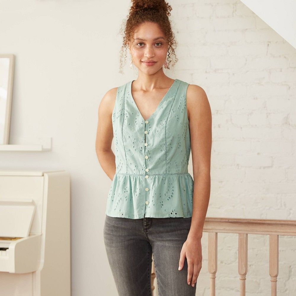 Other Universal Thread Womens XS Eyelet Button-Front Peplum Tank T Size XS / US 0-2 / IT 36-38 - 1 Thumbnail