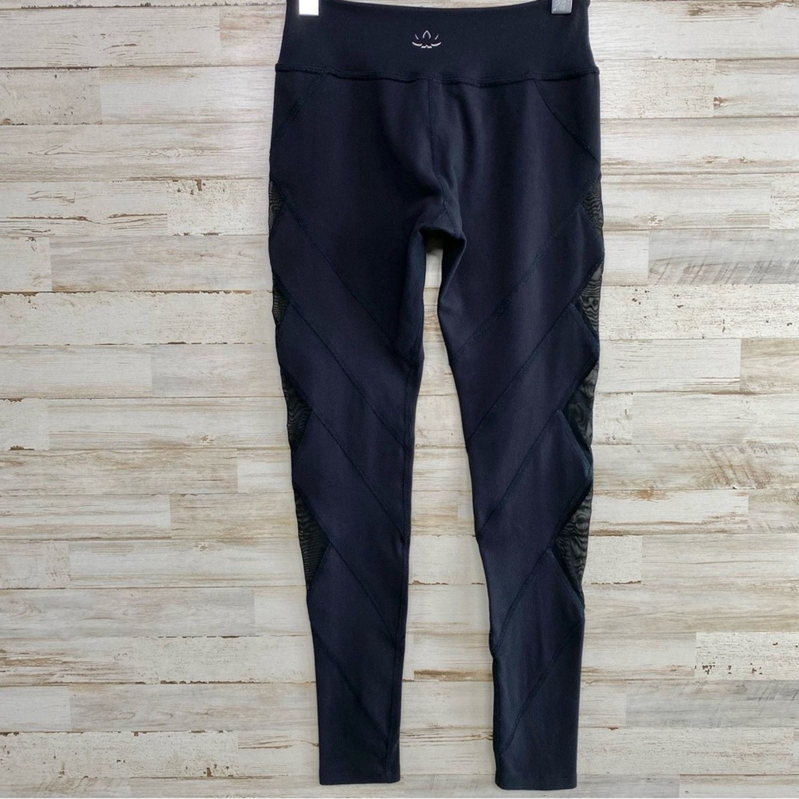 Beyond Yoga Beyond Yoga Limited Edition Diamond Mesh Leggings Black S Size 27" / US 4 / IT 40 - 10 Thumbnail