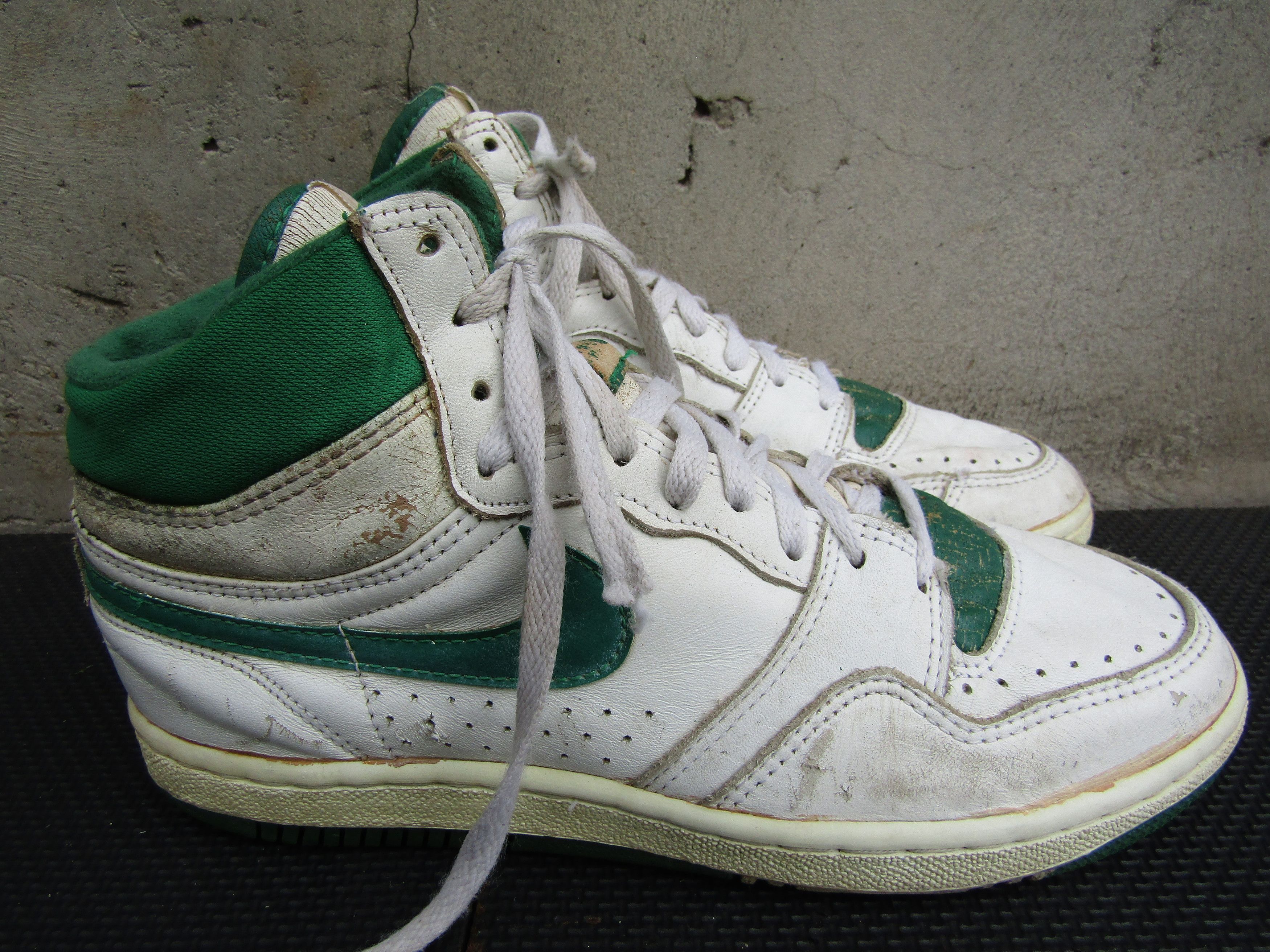 Nike NIKE COURT FORCE White x Green Men Made in Korea Size US 9.5 / EU 42-43 - 8 Thumbnail