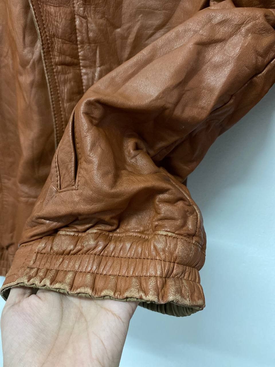 Japanese Brand vintage japanese brands cow leather jacket nice design Size US L / EU 52-54 / 3 - 7 Thumbnail
