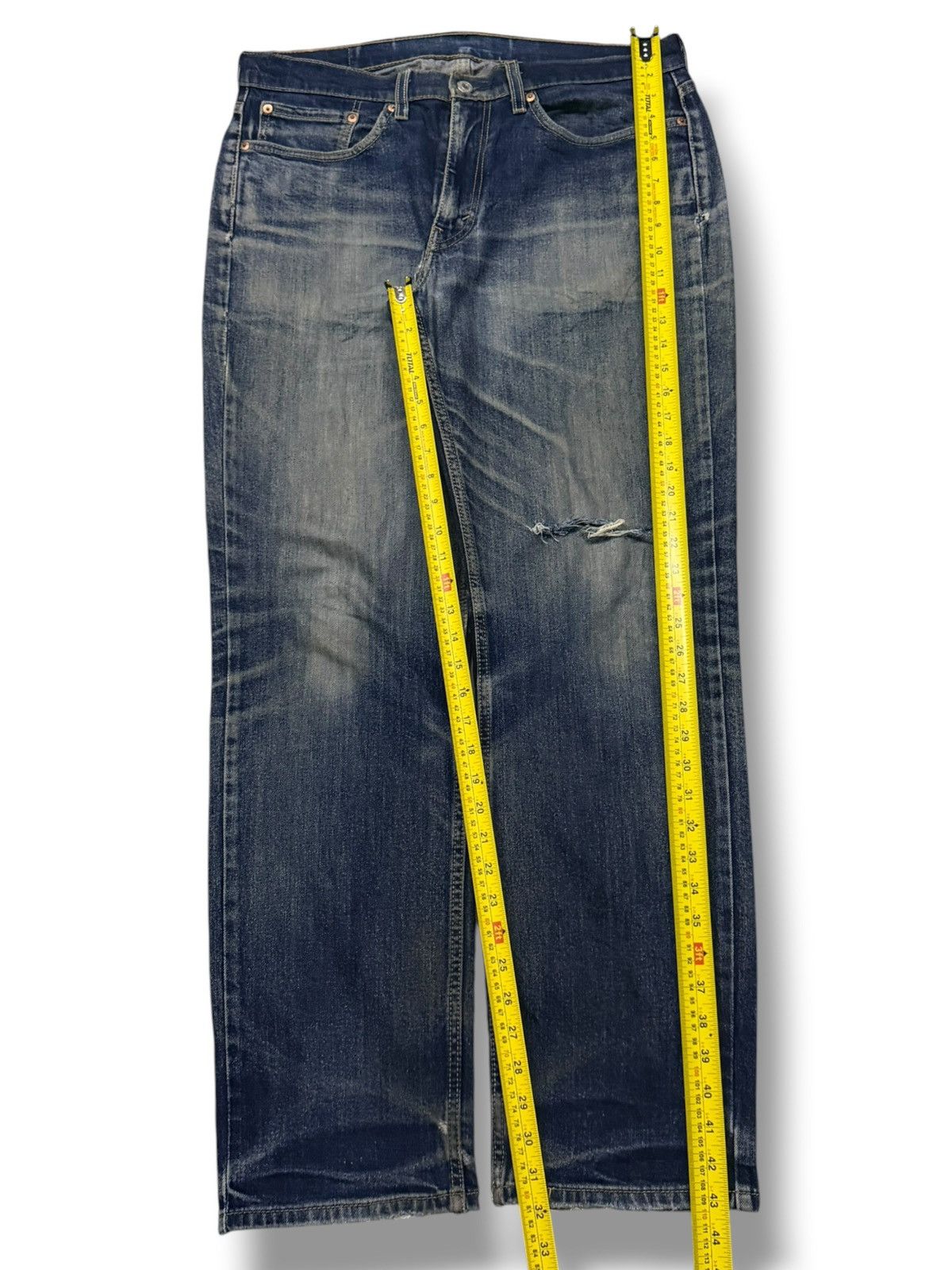 Levi's Vintage Levi’s 514 Denim Jeans | Vintage Straight Fit | W35 Size US 35 - 16 Thumbnail