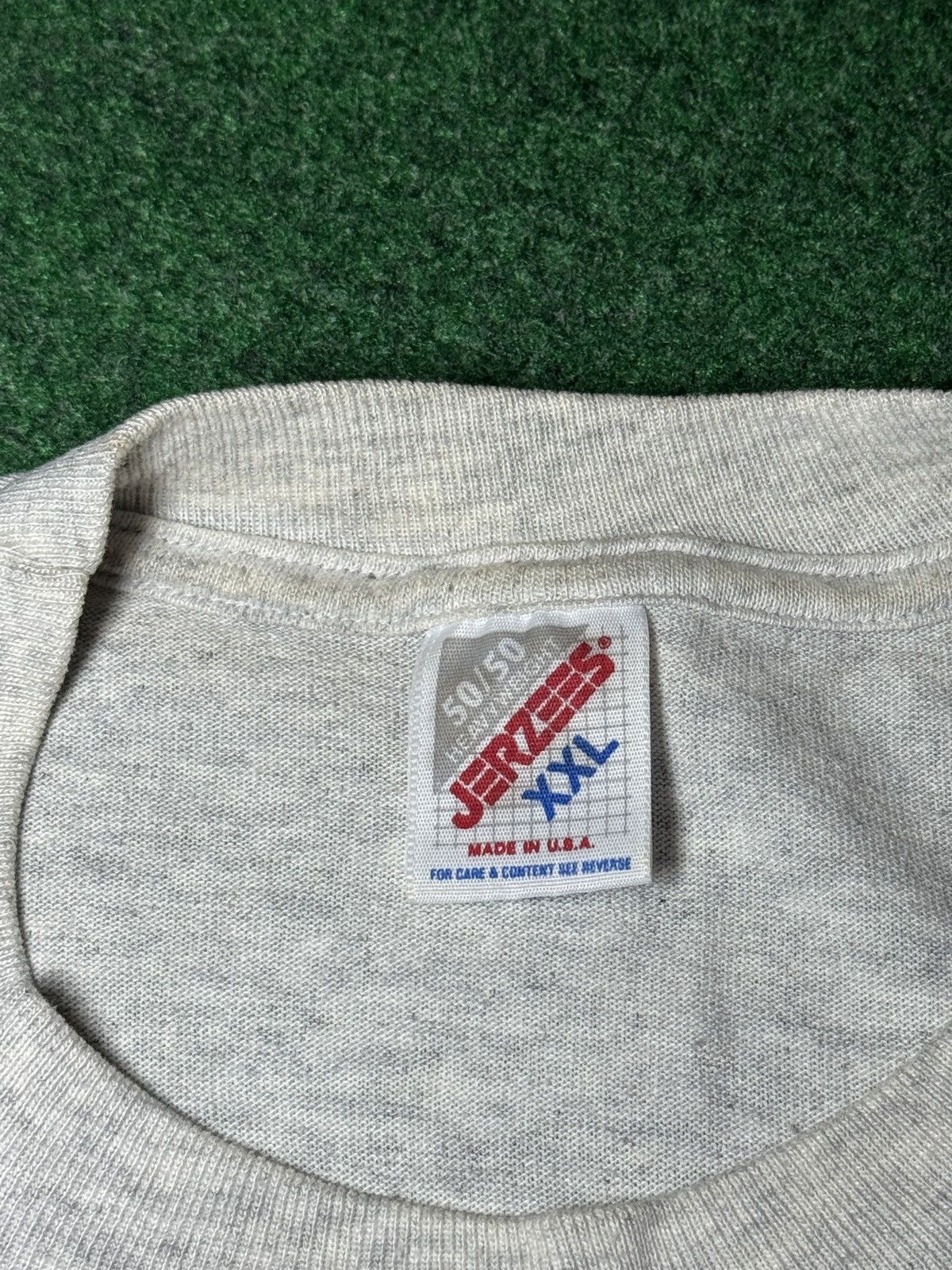Vintage Wheeling Jesuit Cardinals College Basketball NCAA T Shirt Size US XXL / EU 58 / 5 - 3 Thumbnail