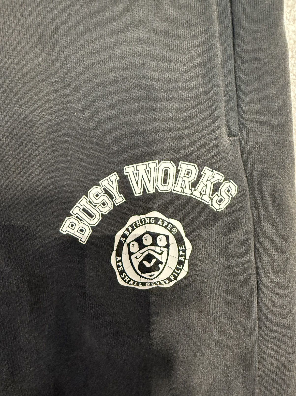 Bape BAPE BUSY WORKS SWEAT PANTS Size US 28 / EU 44 - 2 Thumbnail